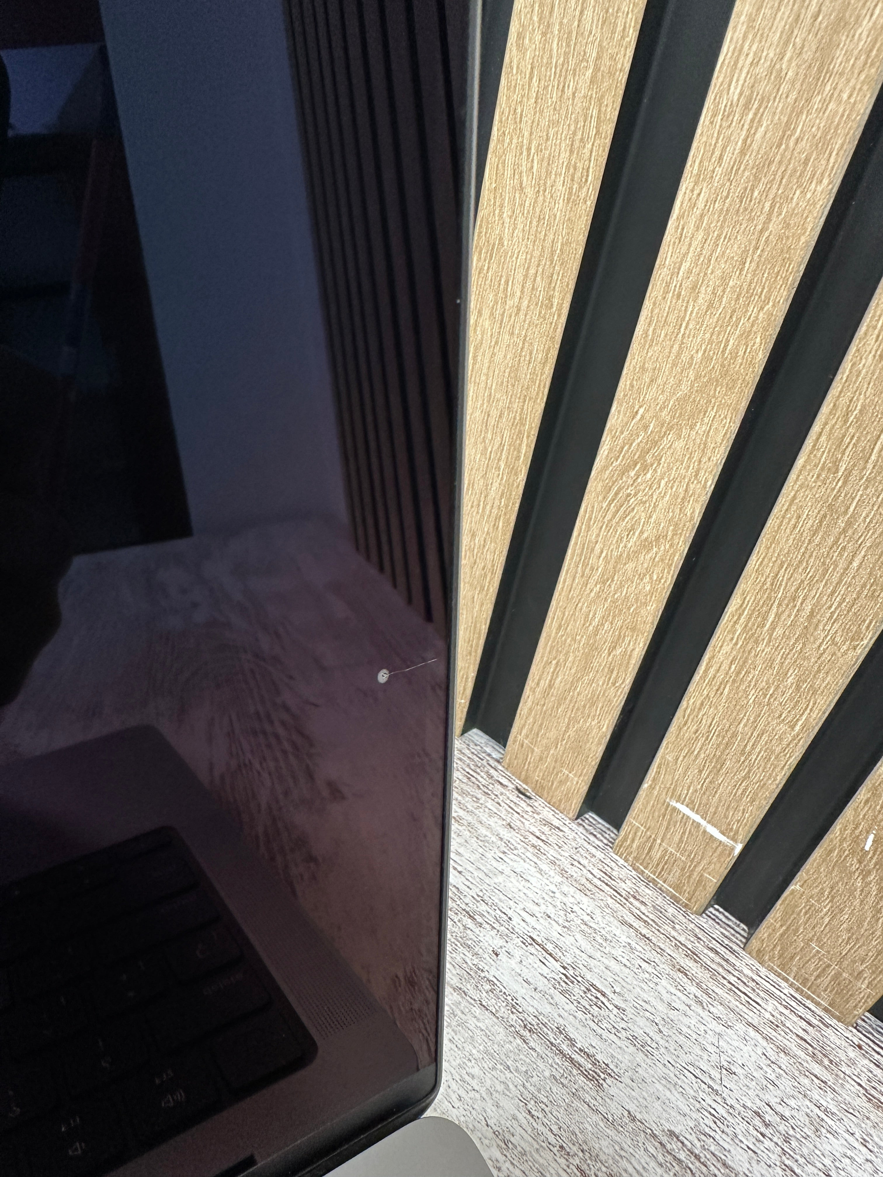 MacBook Pro 14" 2023 M3 8gb 512gb SSD