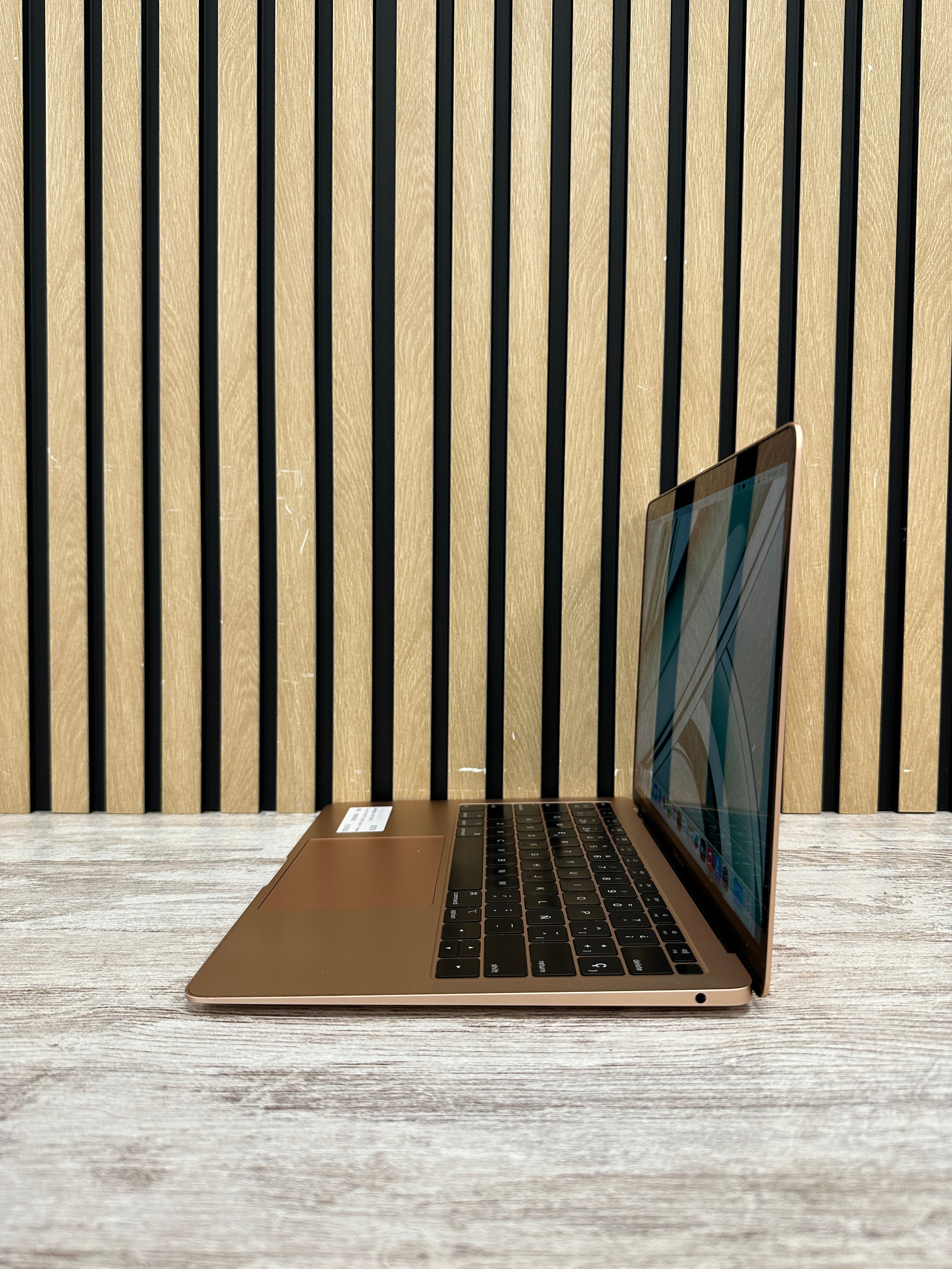 MacBook Air 13" 2019 i5 8gb 128gb SSD