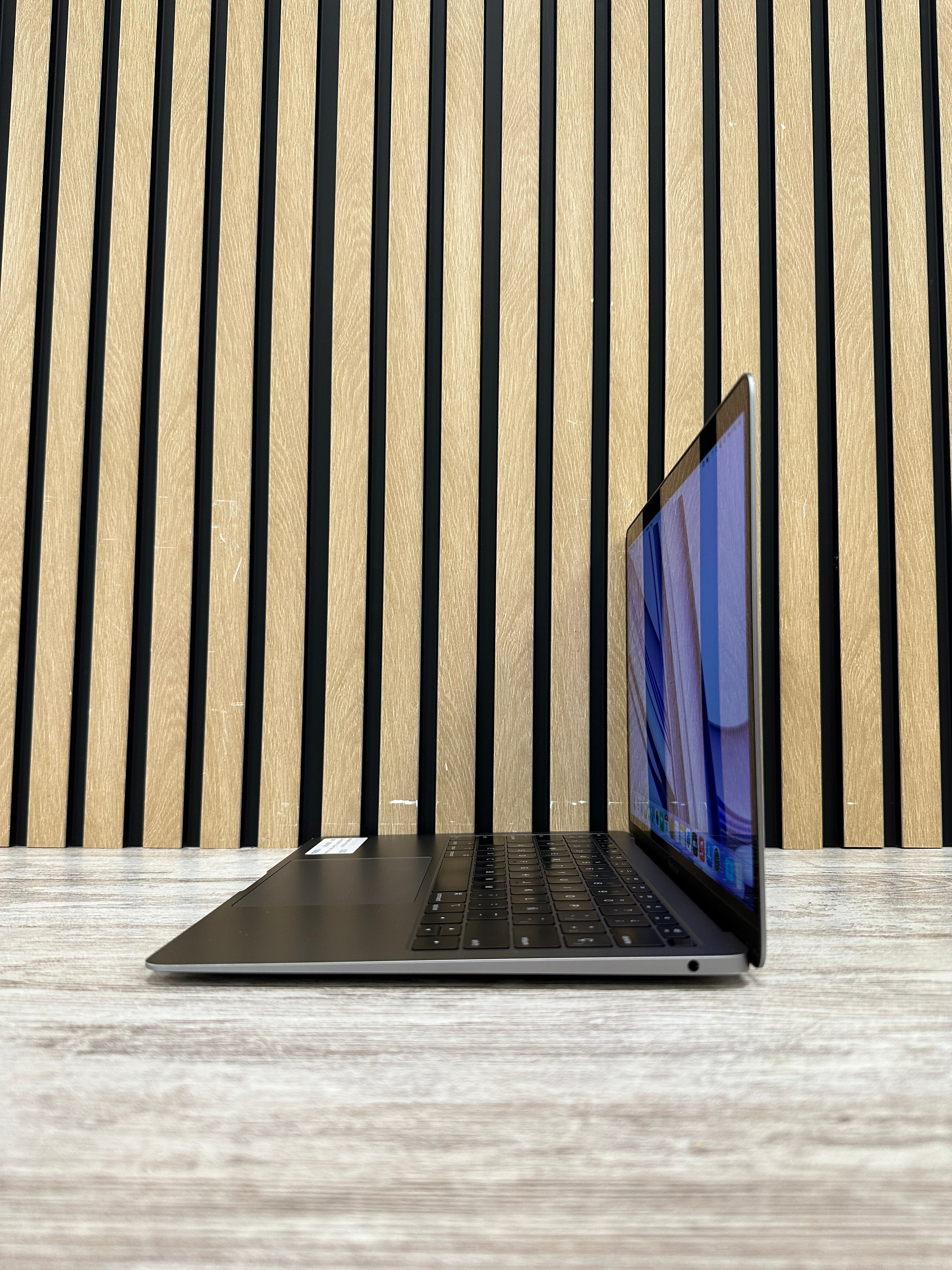 MacBook Air 13" 2018 i5 8gb 128gb SSD