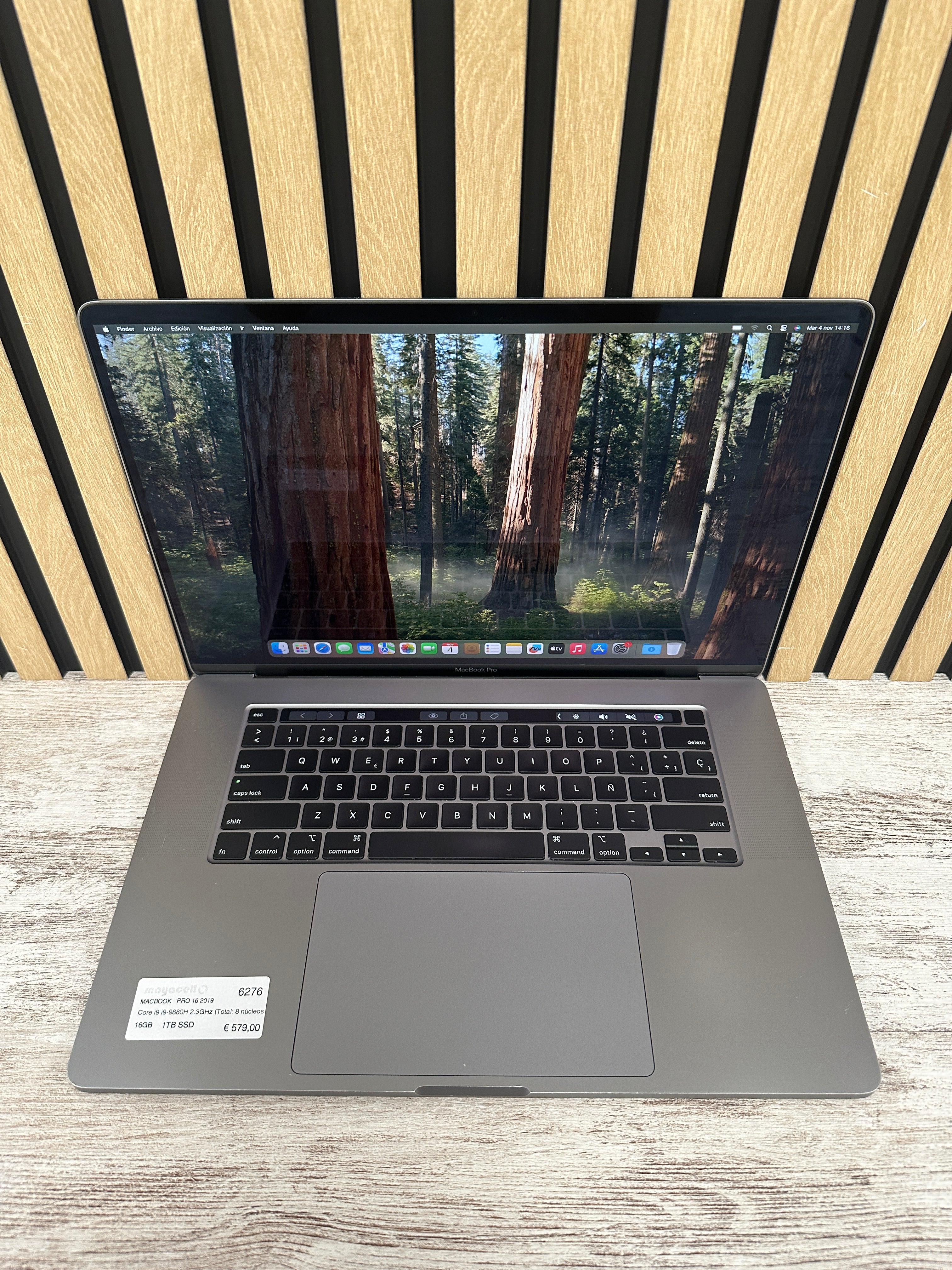 MacBook Pro 16" 2019 i9 16gb 1tb SSD