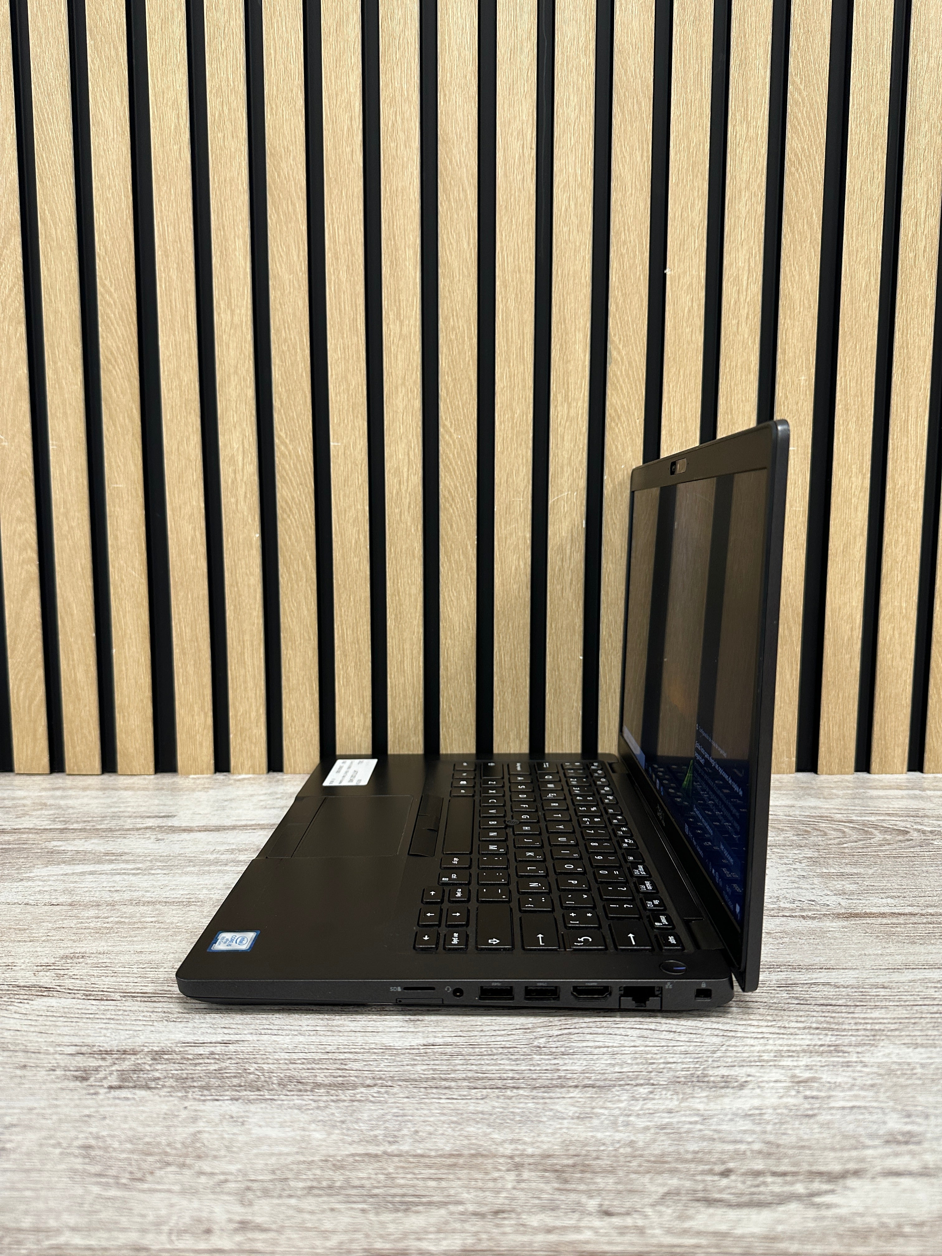 DELL LATITUDE 5400 i5 8GB 256GB SSD 14.0"
