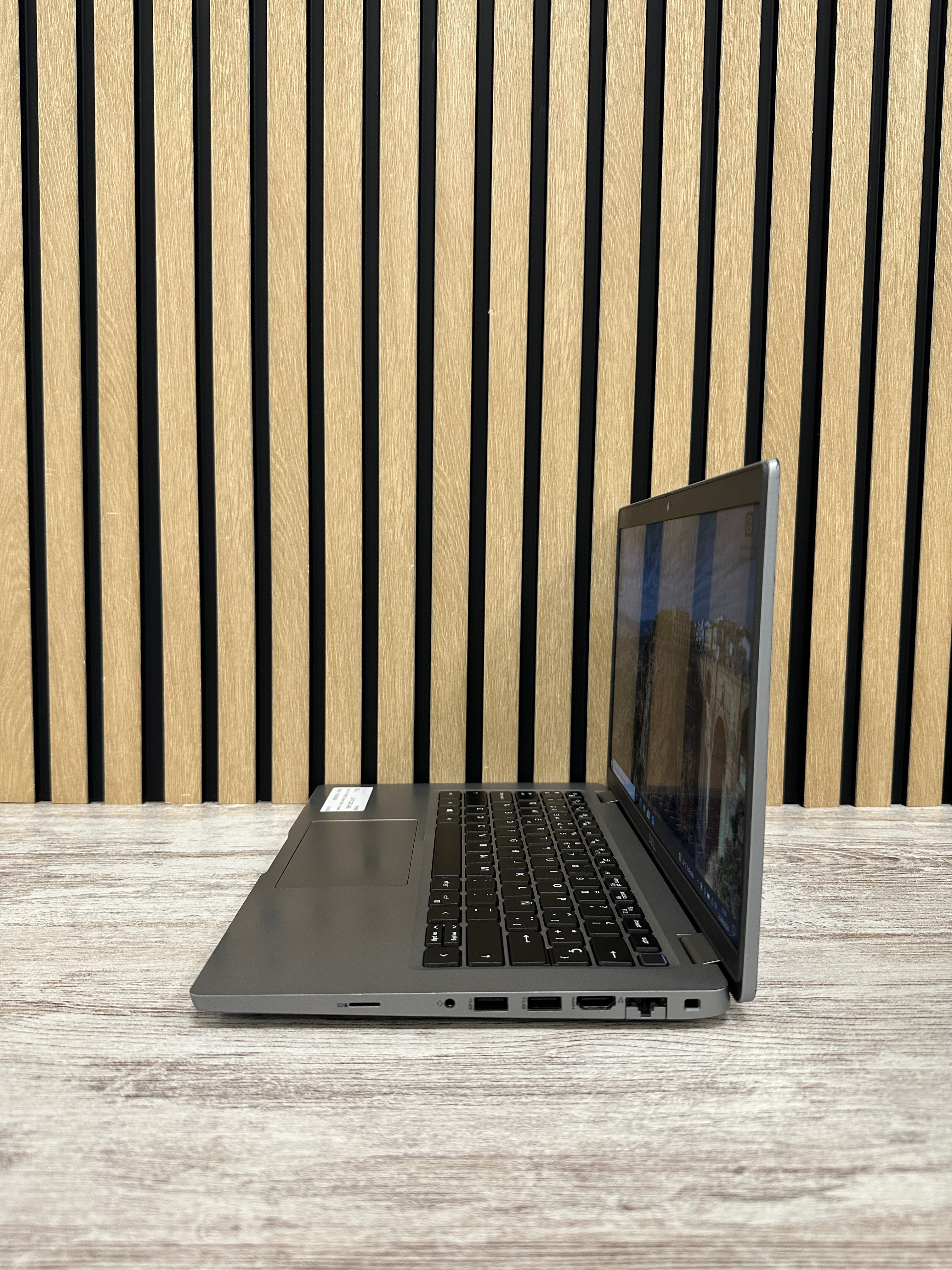 DELL LATITUDE 5420 Core i7 i7-1185G7 3.0GHz (Total: 4 núcleos) 16GB 512GB SSD 14.0"