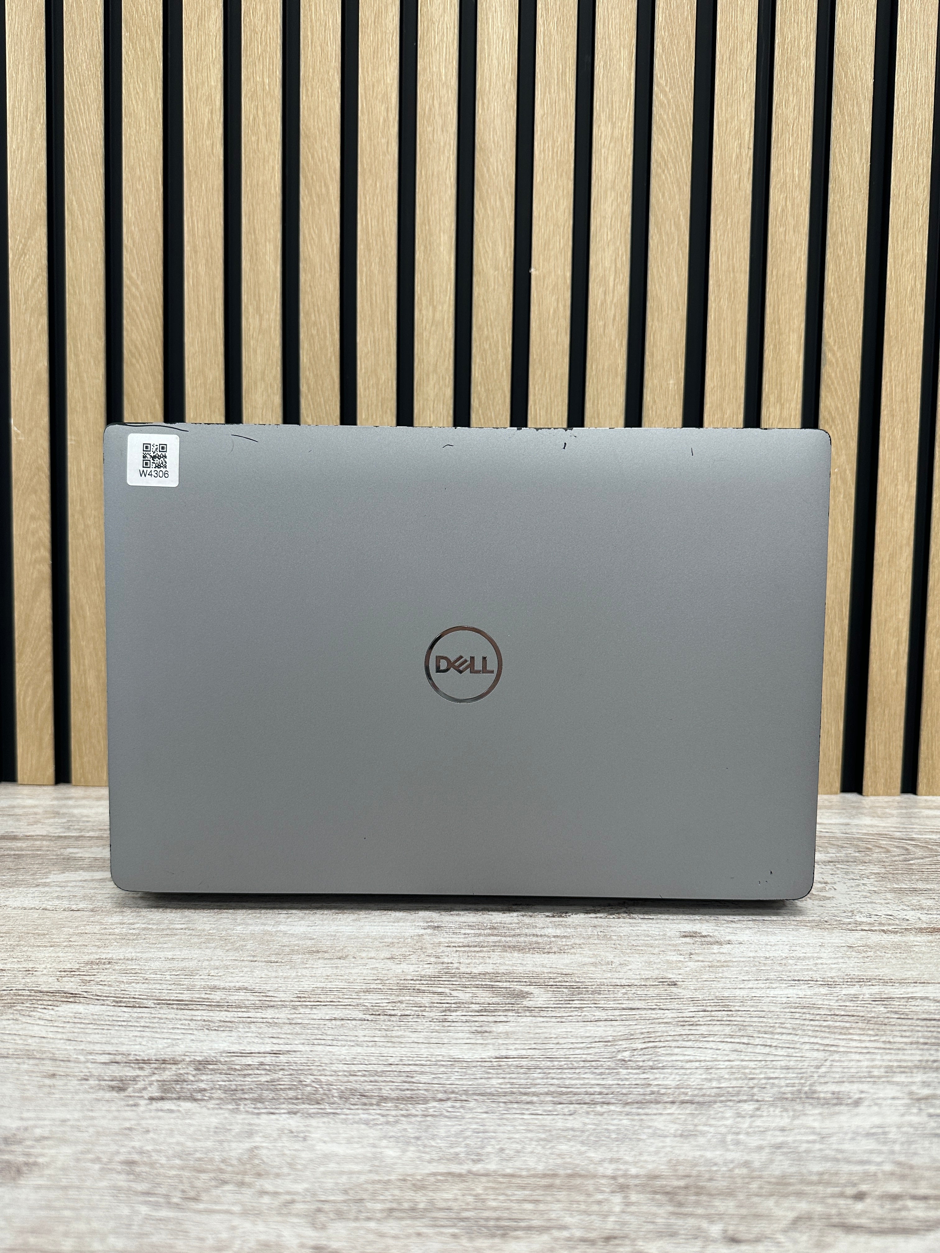DELL LATITUDE 5420 Core i7 i7-1185G7 3.0GHz (Total: 4 núcleos) 16GB 512GB SSD 14.0"