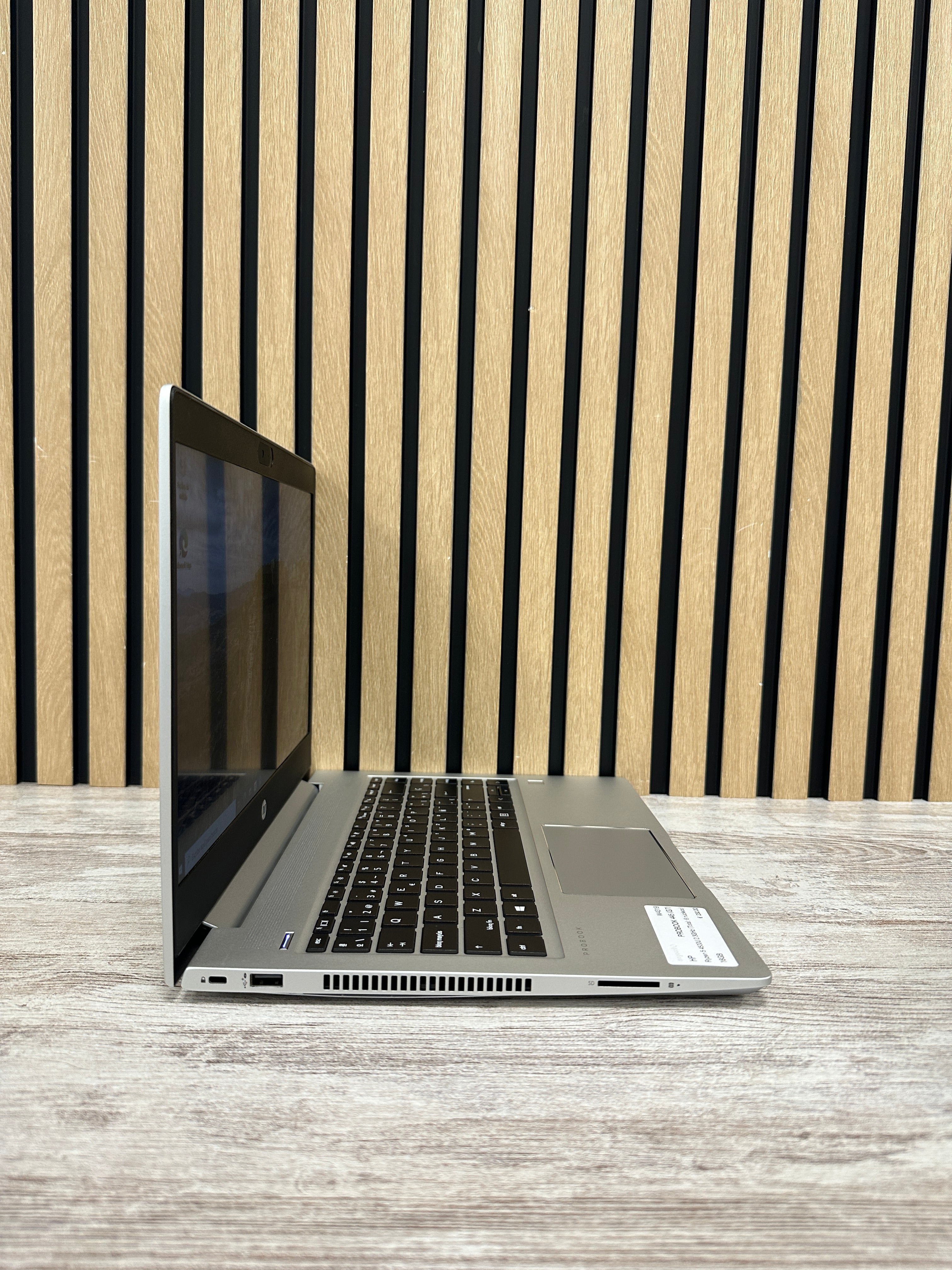 HP PROBOOK 445 (G7) Ryzen 5 4500U 2.3GHz (Total: 6 núcleos) 16GB 14"