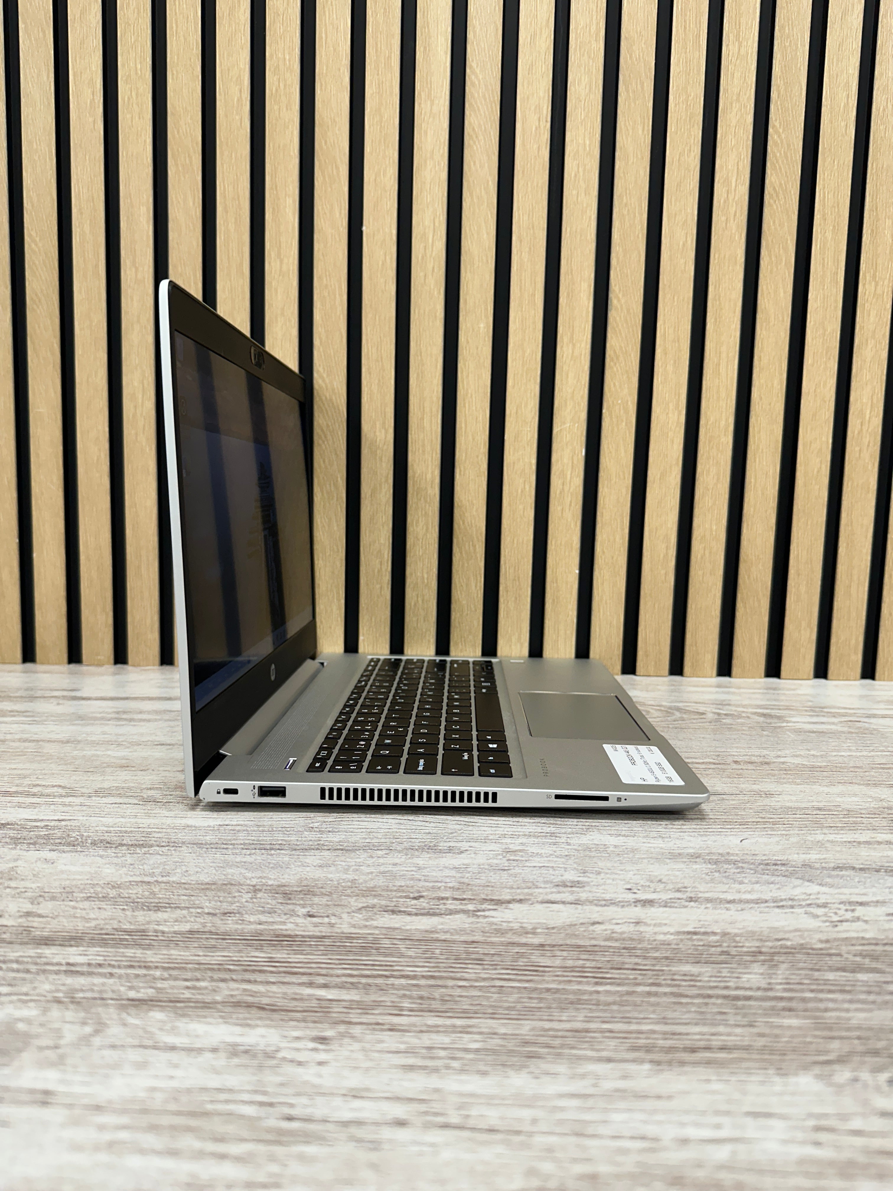 HP PROBOOK 445 (G7) Ryzen 5 4500U 2.3GHz (Total: 6 núcleos) 16GB 512GB SSD 14"