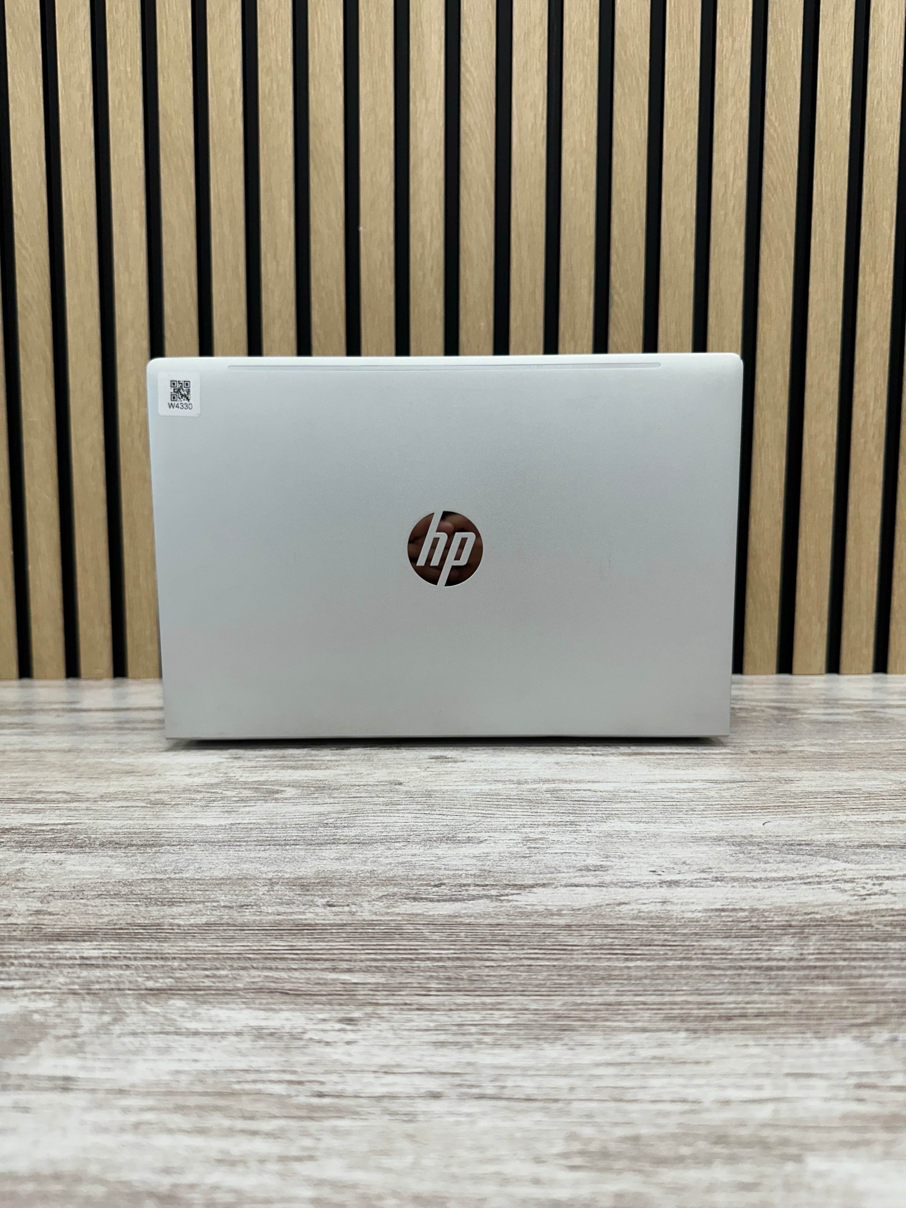 HP PROBOOK 445 (G8) Ryzen 5 5600U 2.3GHz (Total: 6 núcleos) 32GB 512GB SSD 14"
