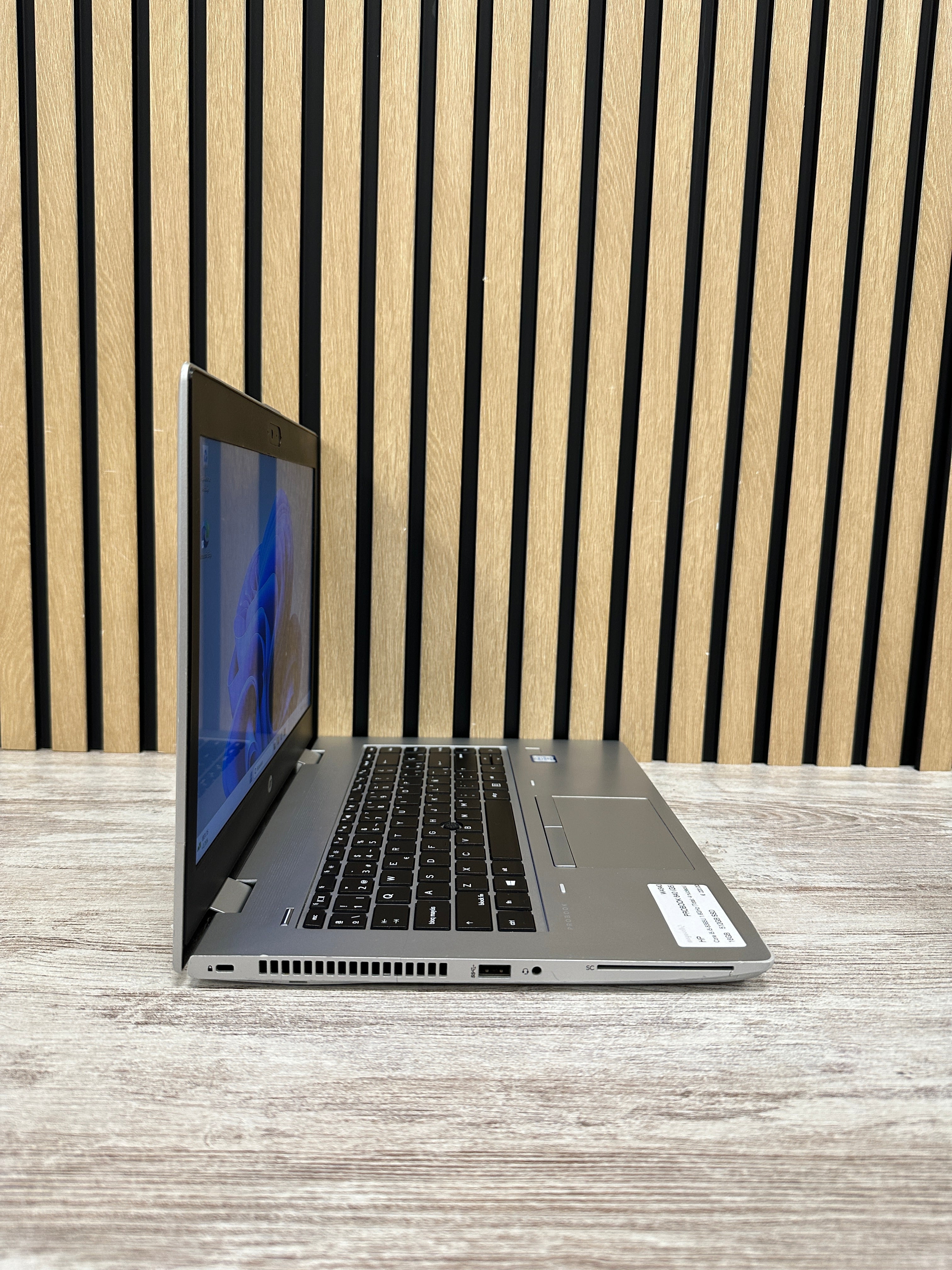 HP PROBOOK 640 (G5) Core i5 i5-8365U 1.6GHz (Total: 4 núcleos) 16GB 512GB SSD 14"