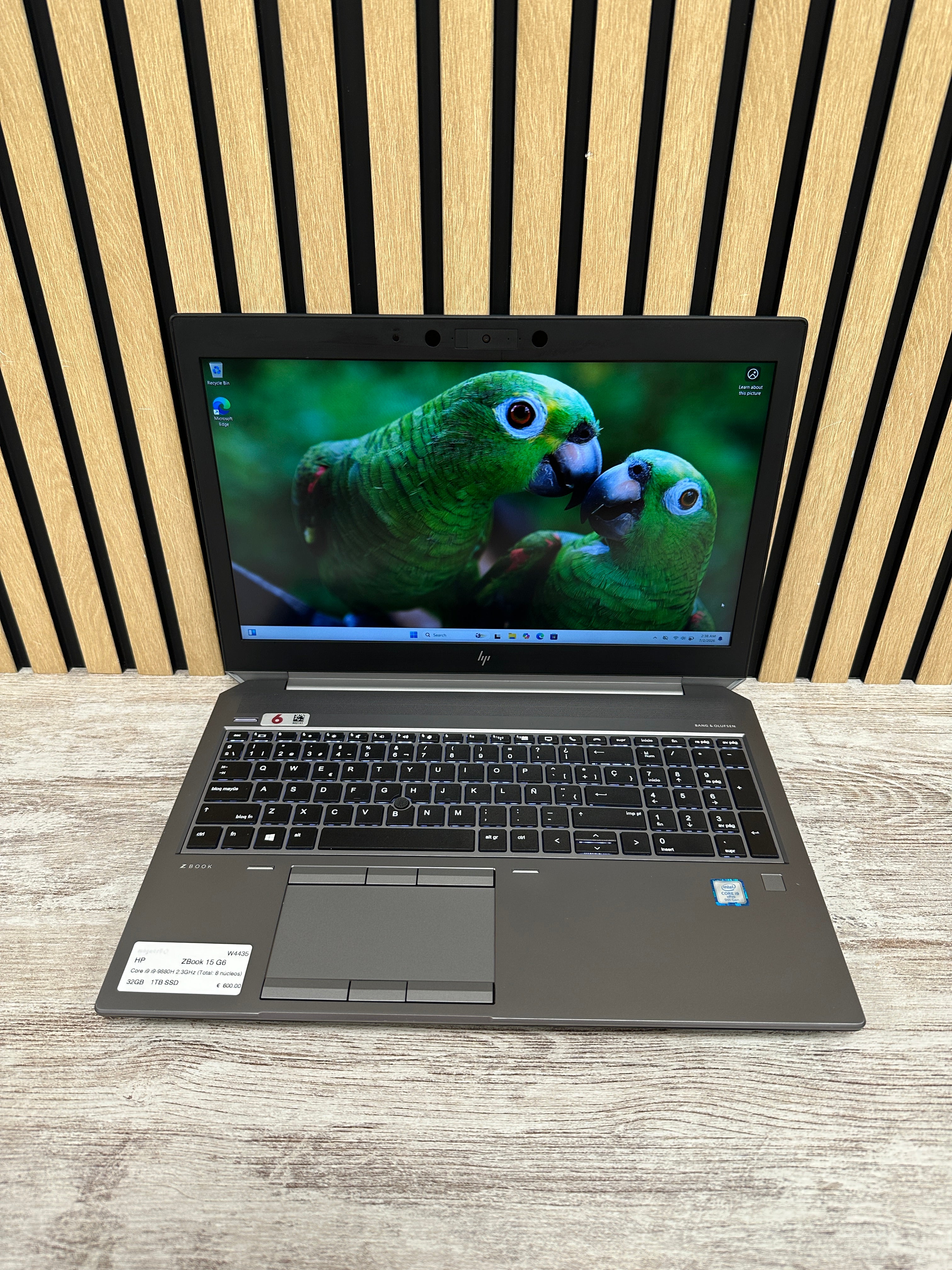 HP ZBook 15 G6 Core i9 i9-9880H 2.3GHz (Total: 8 núcleos) 32GB 1TB SSD