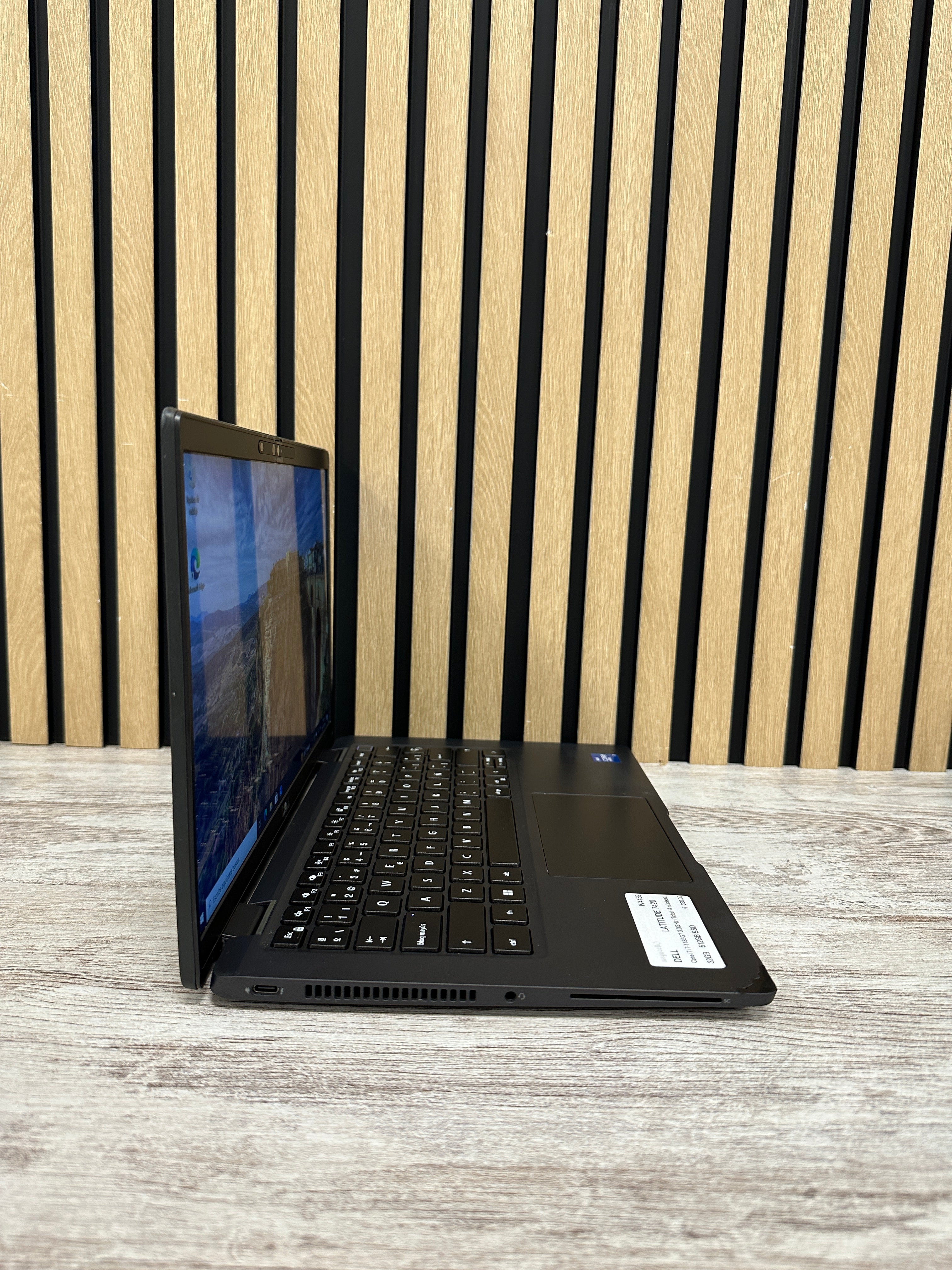 DELL LATITUDE 7420 i7 32GB 512GB SSD 14"