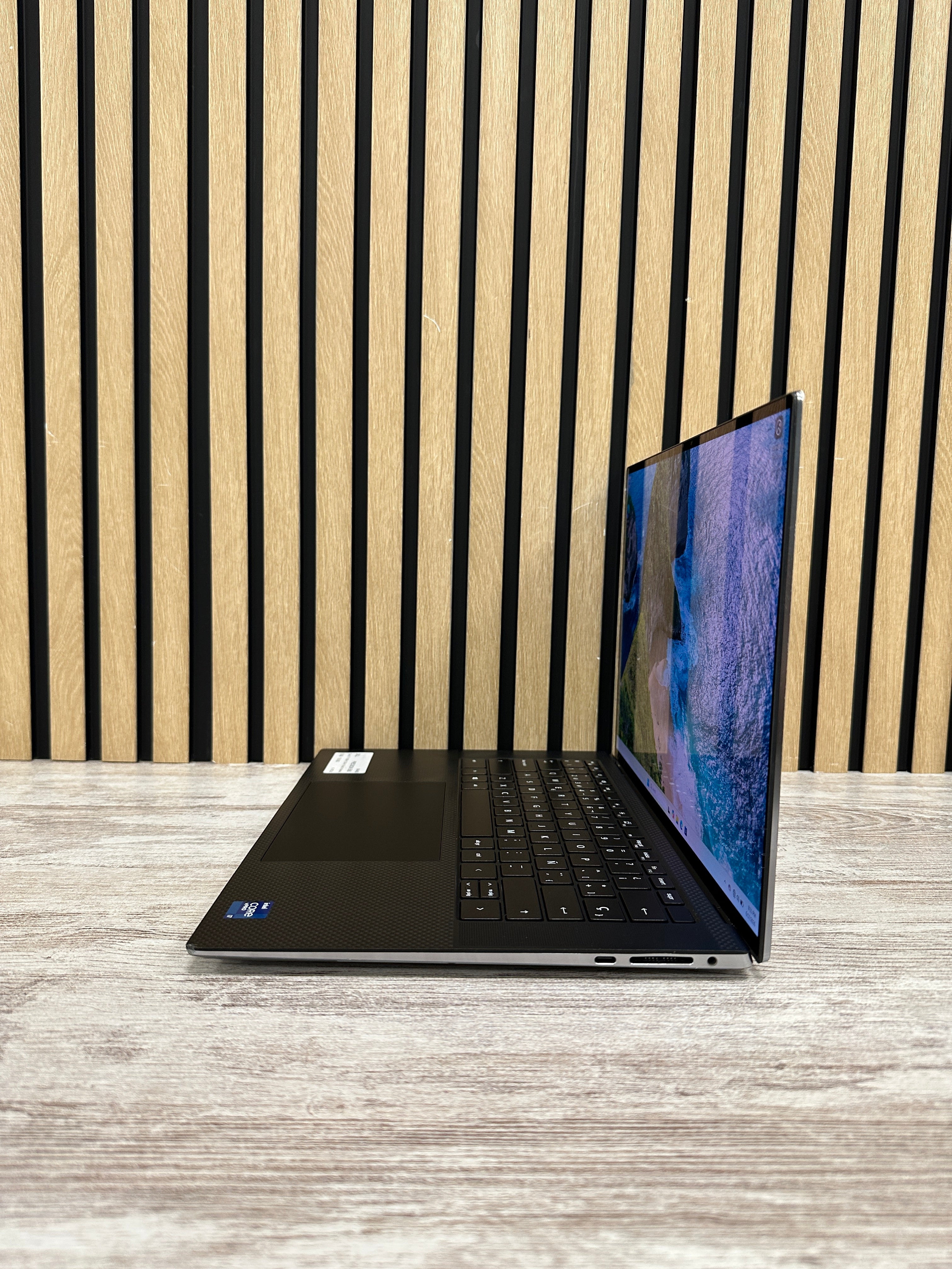 DELL PRECISION 5560 i7 32GB 1TB SSD 15.6"