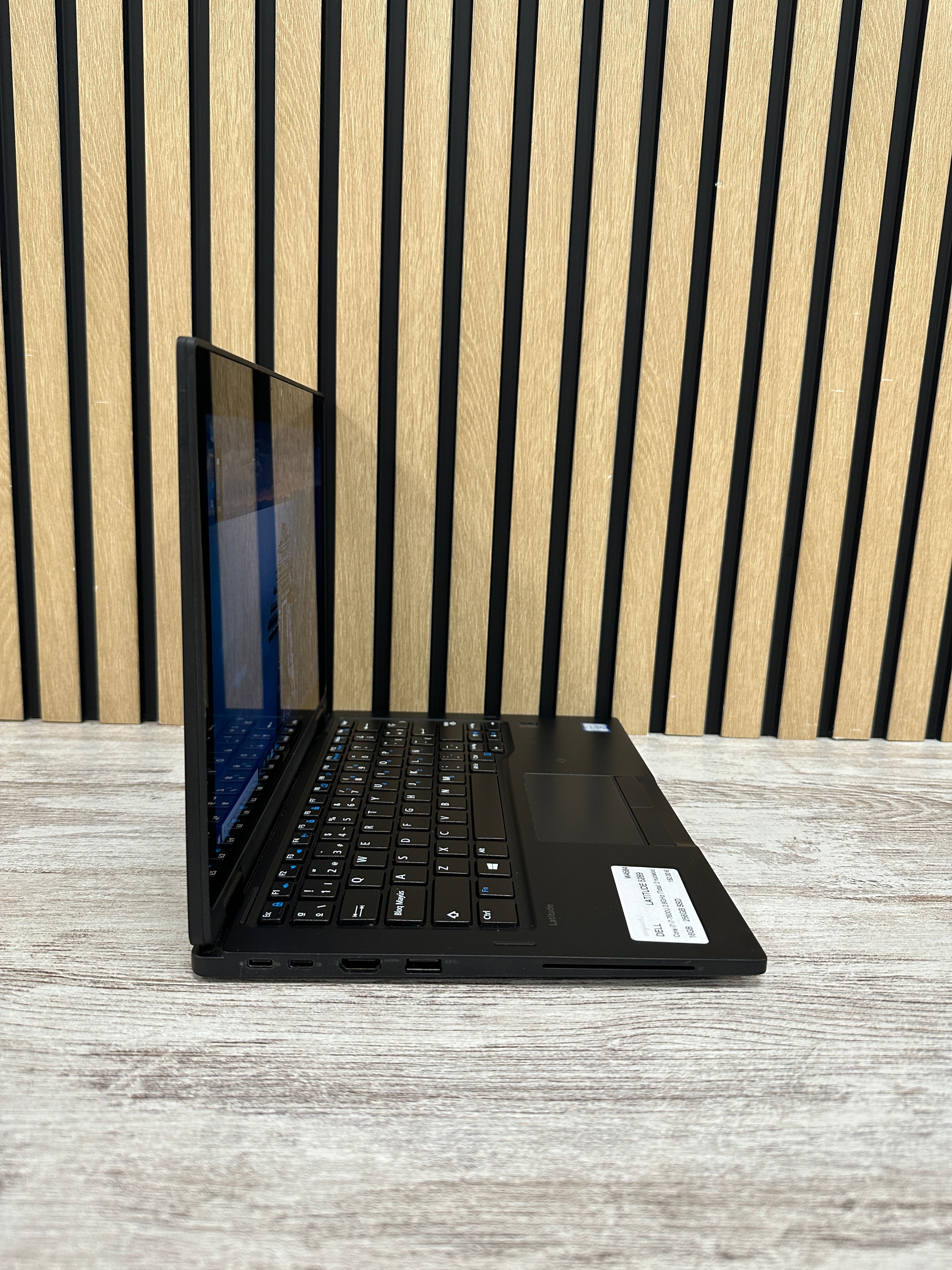 DELL LATITUDE 5289 i7 16GB 256GB SSD 12.5"