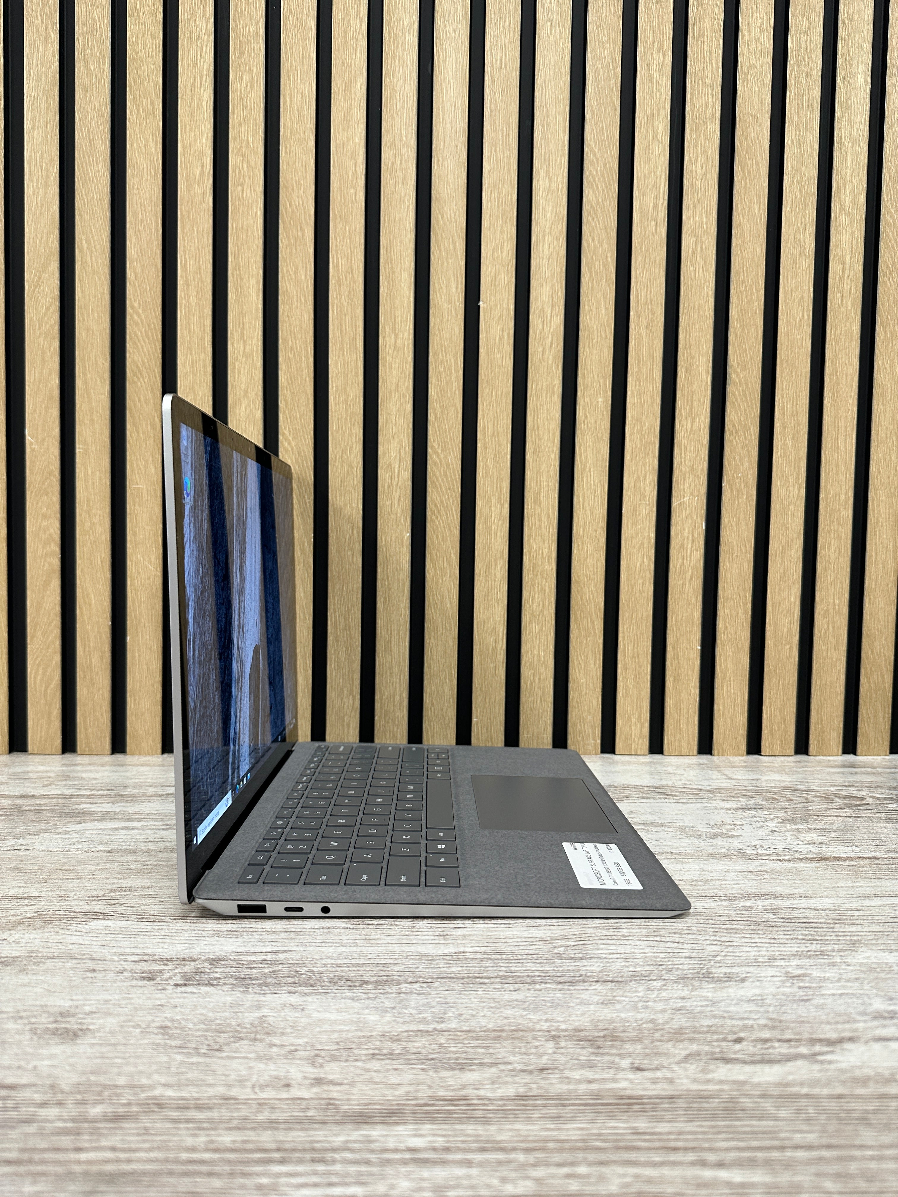 MICROSOFT SURFACE LAPTOP 3 Core i7 i7-1065G7 1.3GHz (Total: 4 núcleos) 16GB 512GB SSD 13.5"