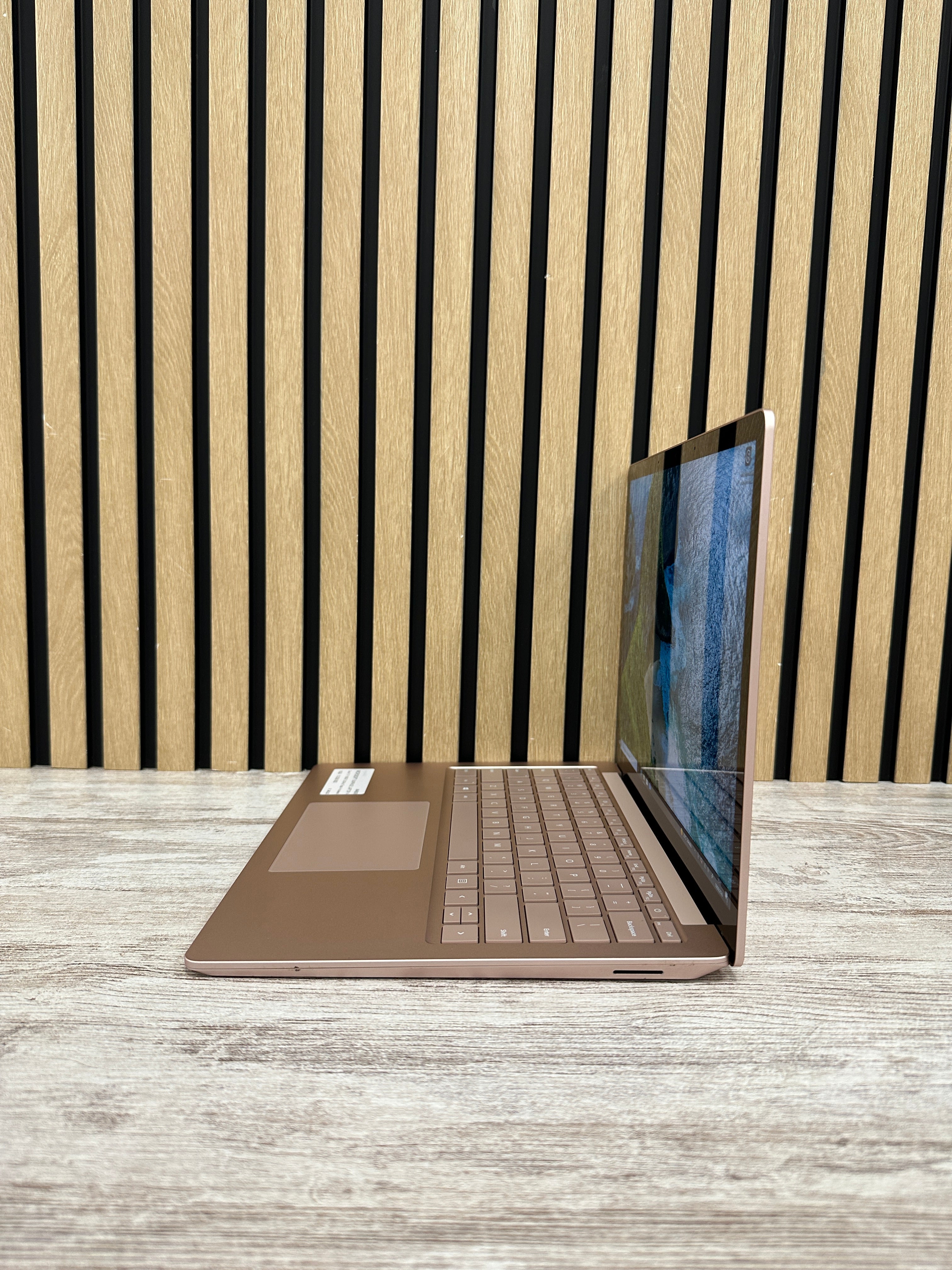 MICROSOFT SURFACE LAPTOP 4 Core i7 i7-1185G7 3.0GHz (Total: 4 núcleos) 16GB 512GB SSD 13.5"