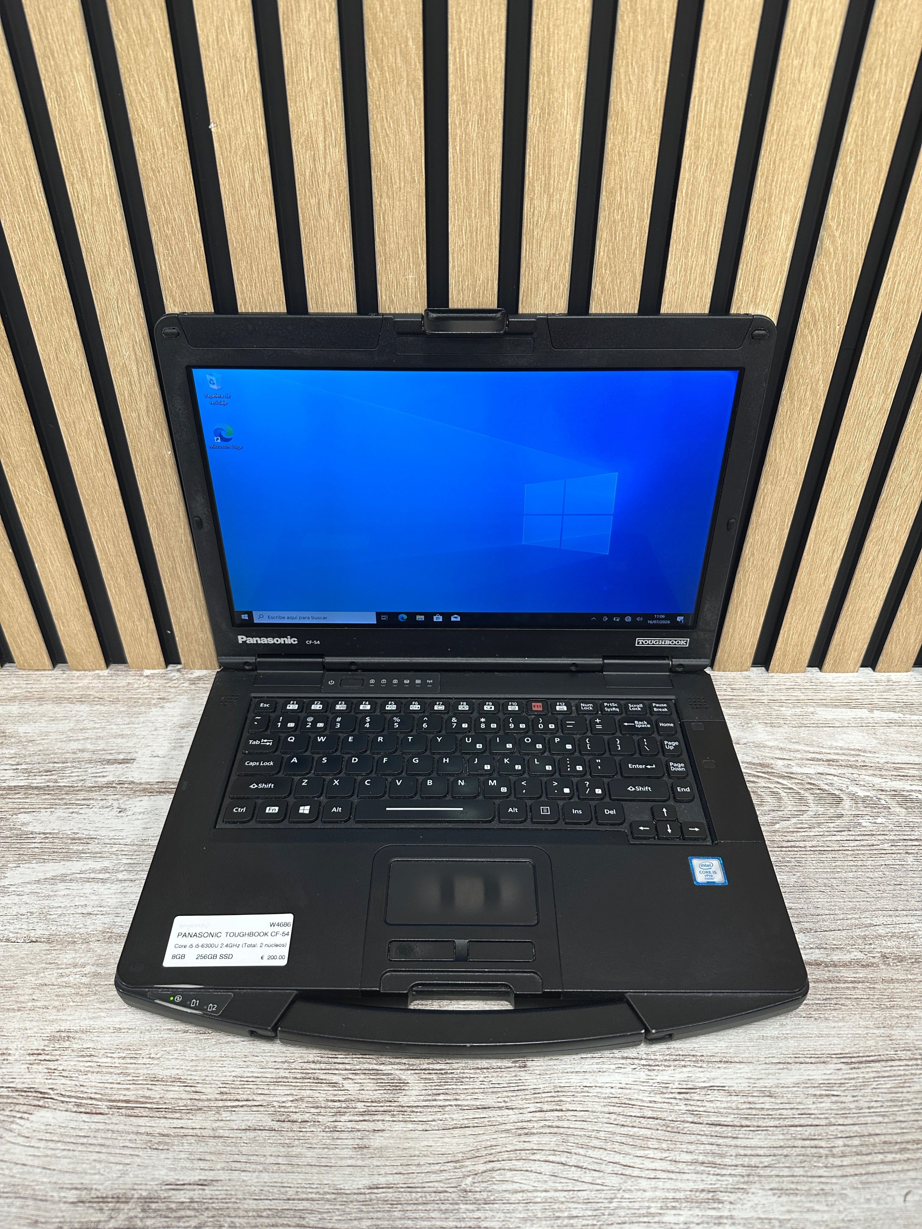 PANASONIC TOUGHBOOK CF-54 i5 8GB 256GB SSD 14" - Moyacell