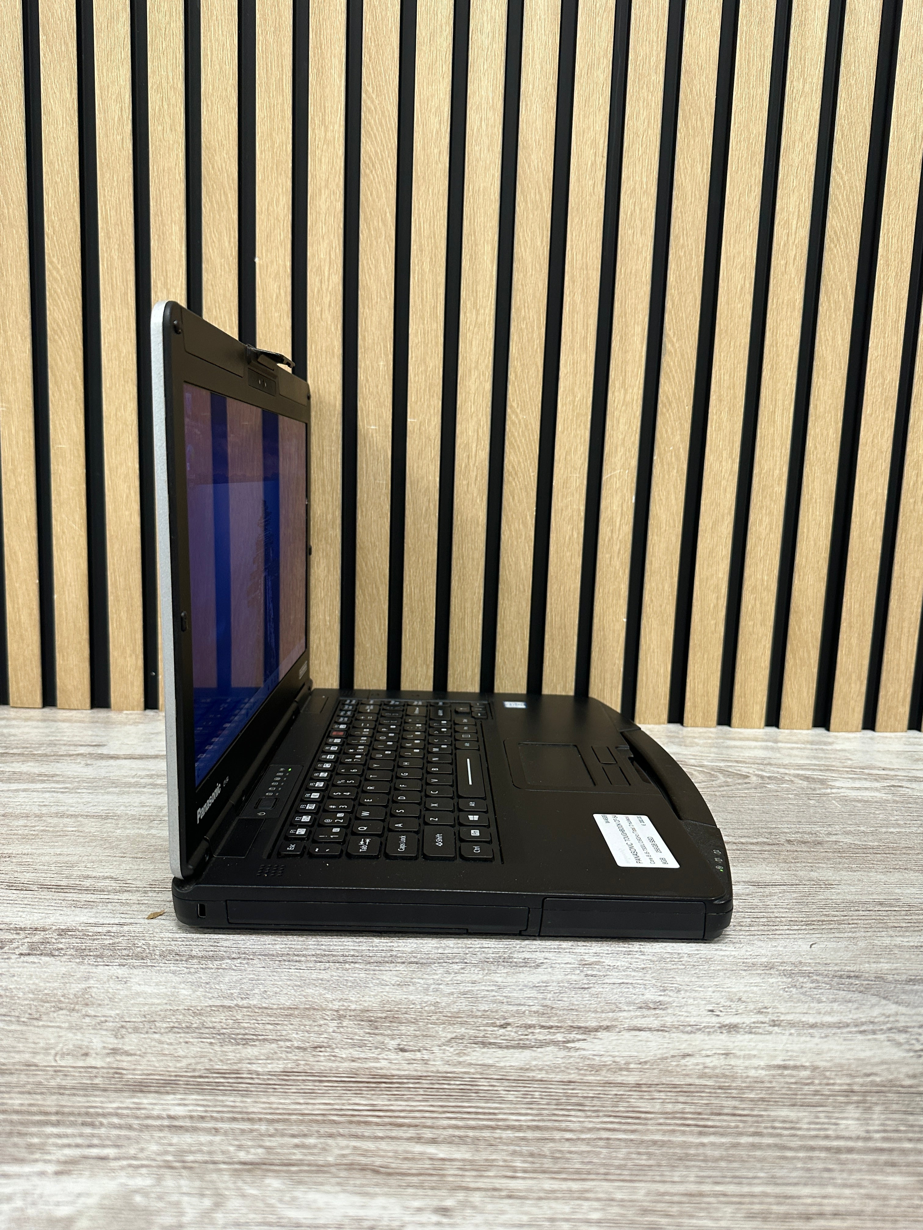 PANASONIC TOUGHBOOK CF-54 i5 8GB 256GB SSD 14"