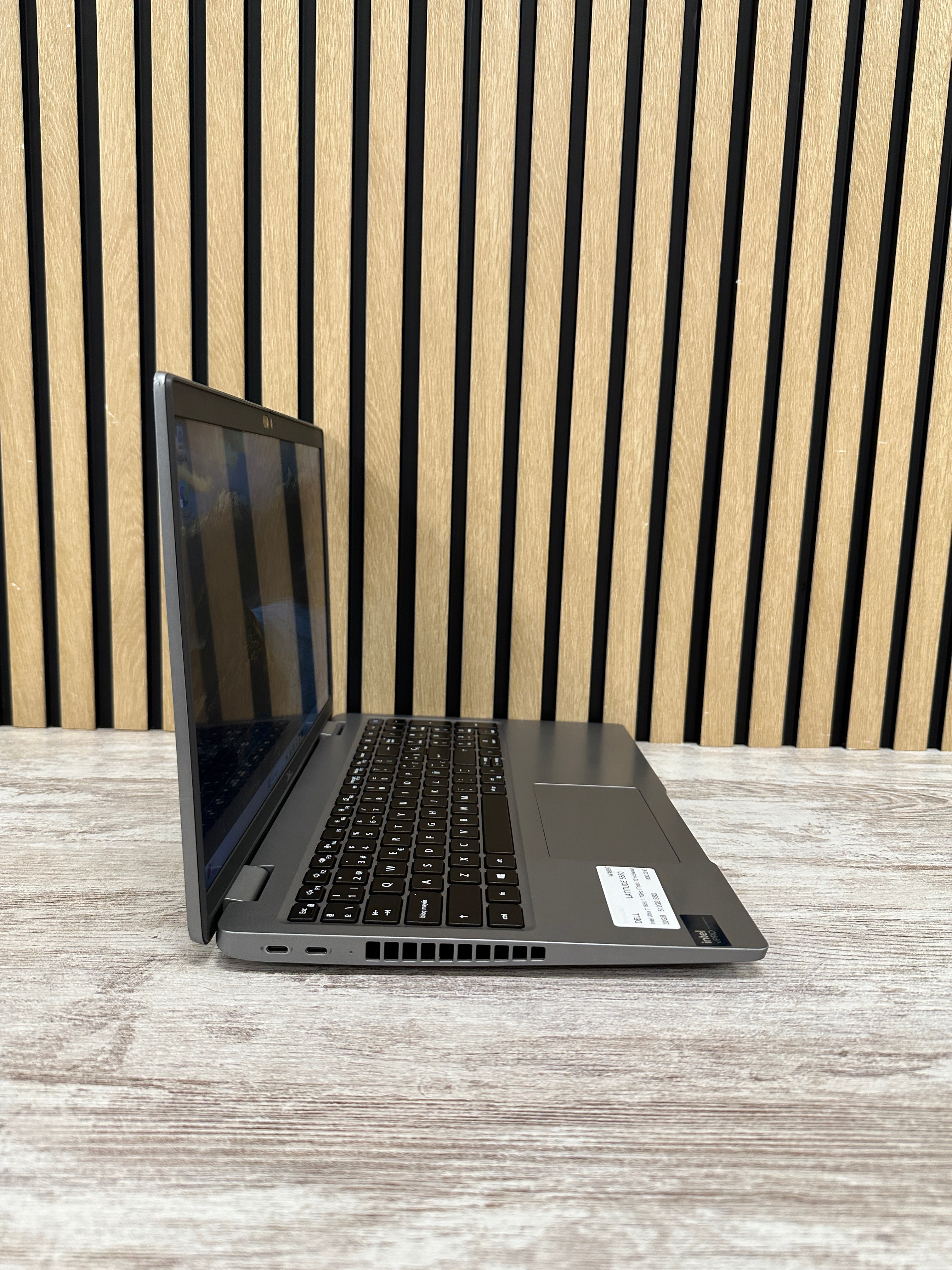 DELL LATITUDE 5550 Ultra 7 32GB 512GB SSD
