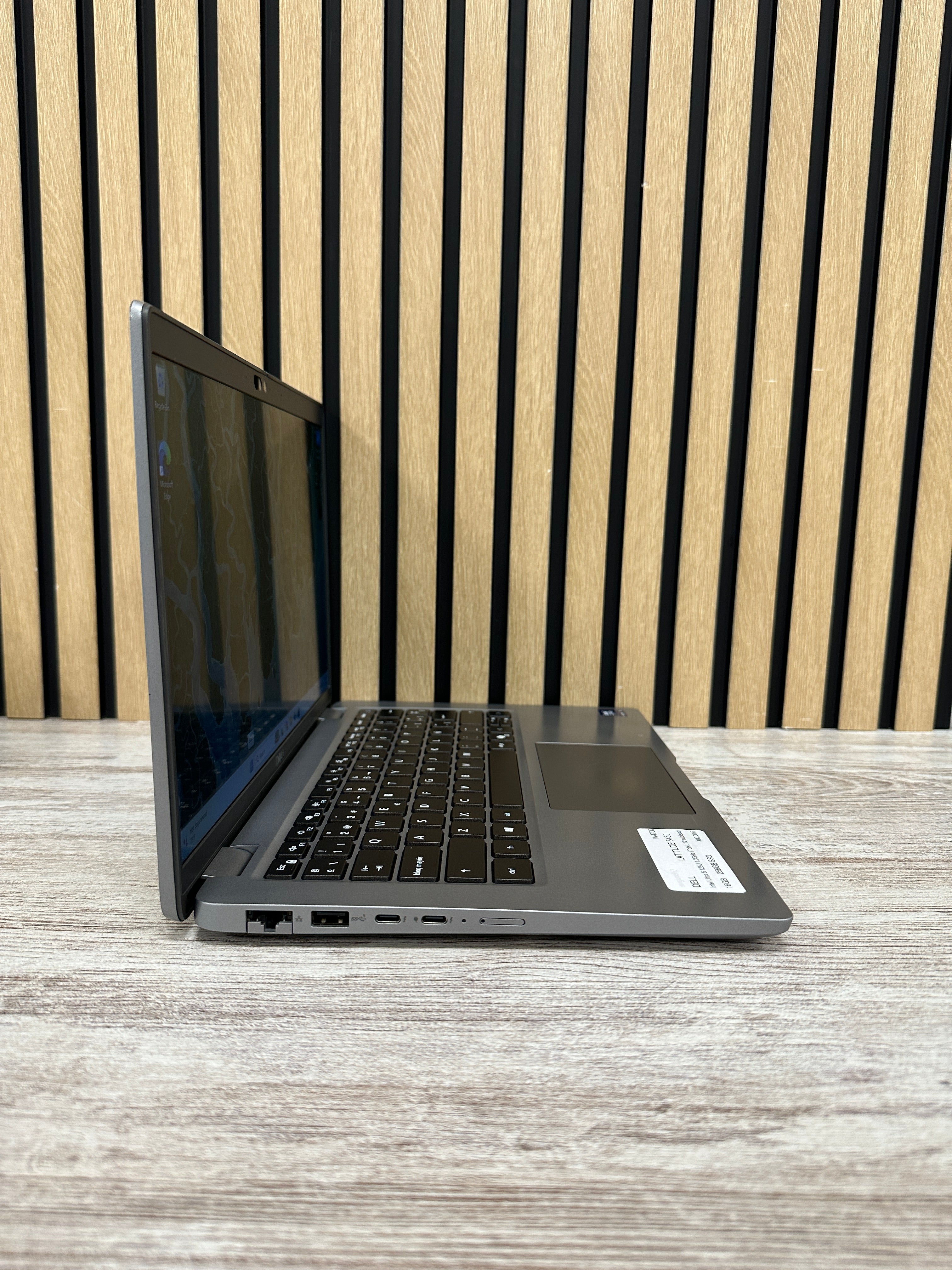 DELL LATITUDE 5450 Ultra 5 16GB 256GB SSD