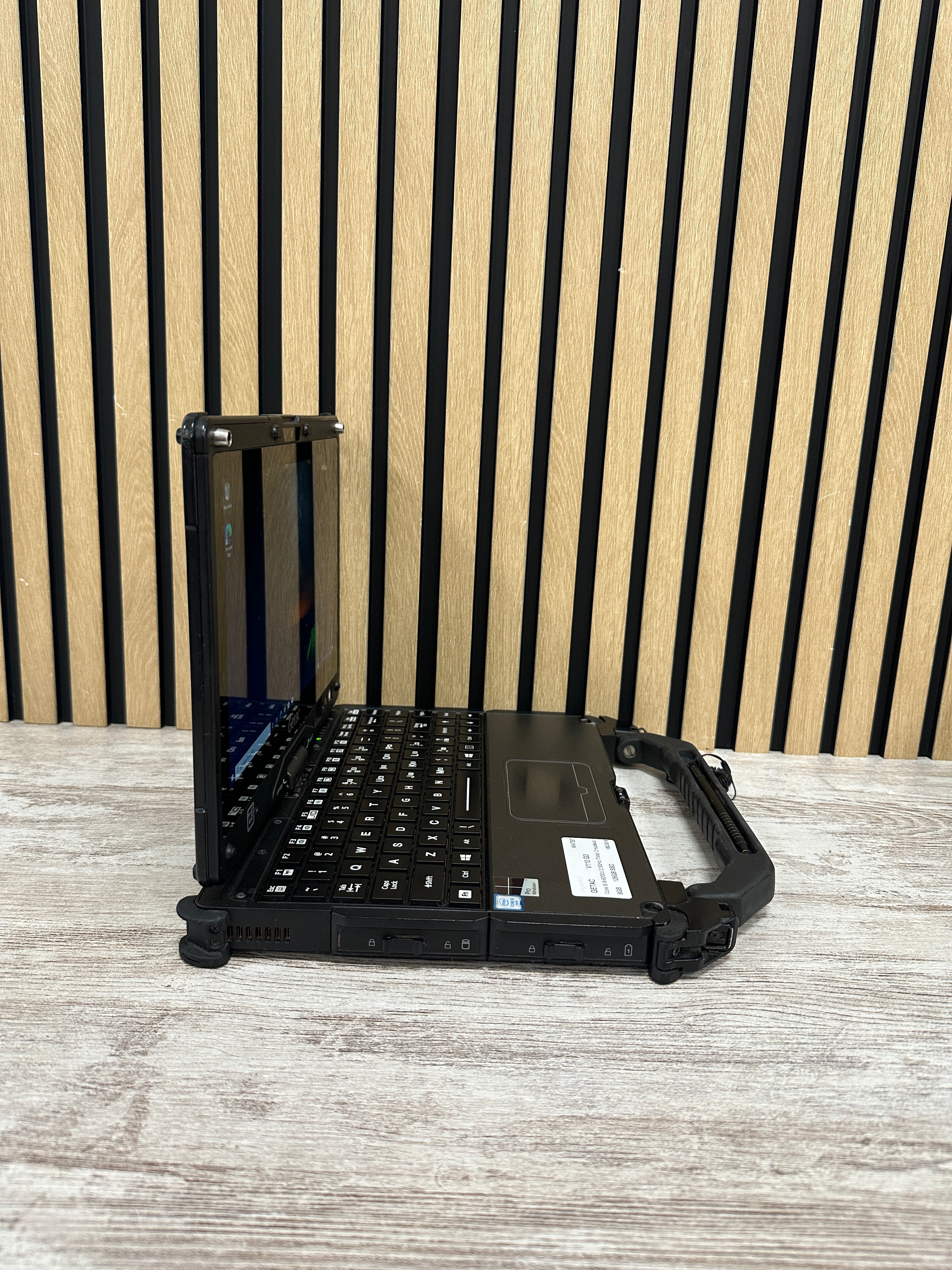 GETAC V110 G3 Core i5 i5-6200U 2.3GHz (Total: 2 núcleos) 8GB 128GB SSD 11.6" - Moyacell