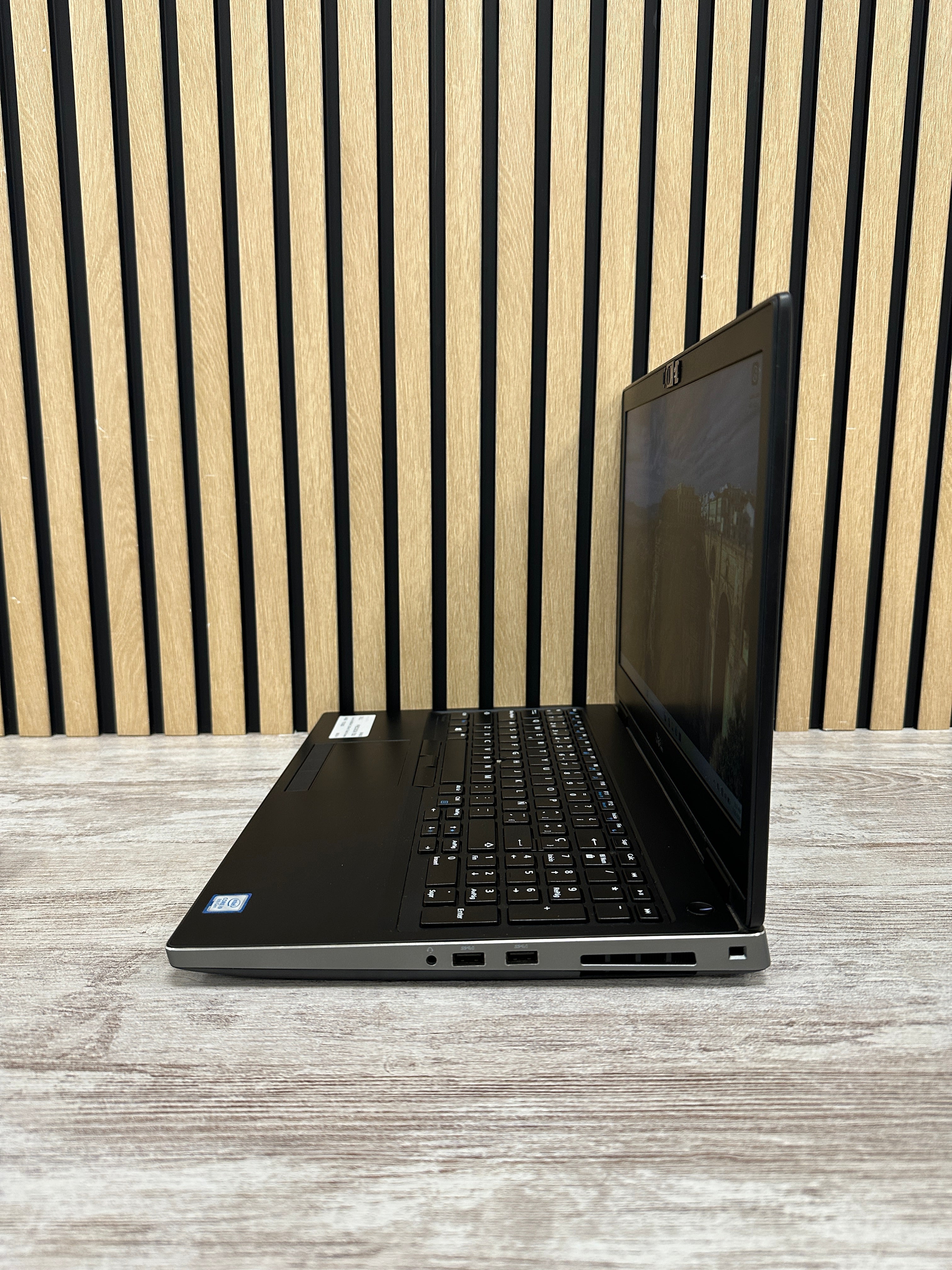 DELL PRECISION 7530 i9 64GB 1TB SSD 15.6"