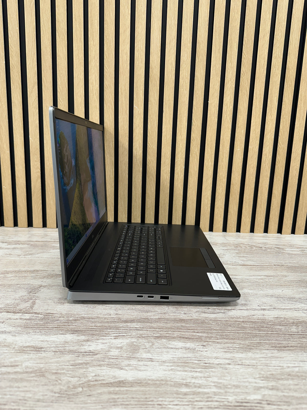 DELL PRECISION 7760 i9 64GB 512GB SSD 17.3"