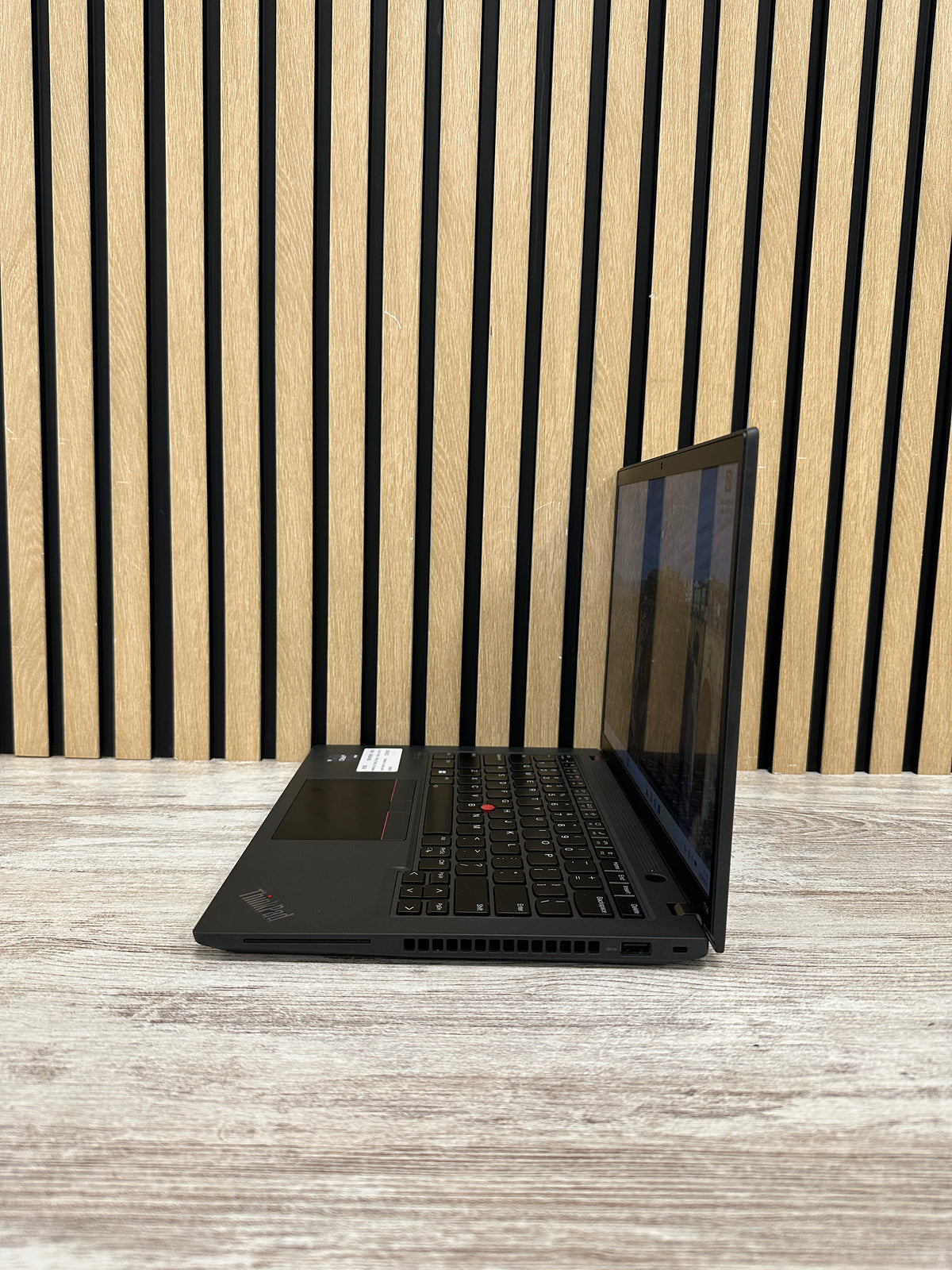LENOVO THINKPAD T14 (GEN 3) i5 16GB 256GB SSD 14"