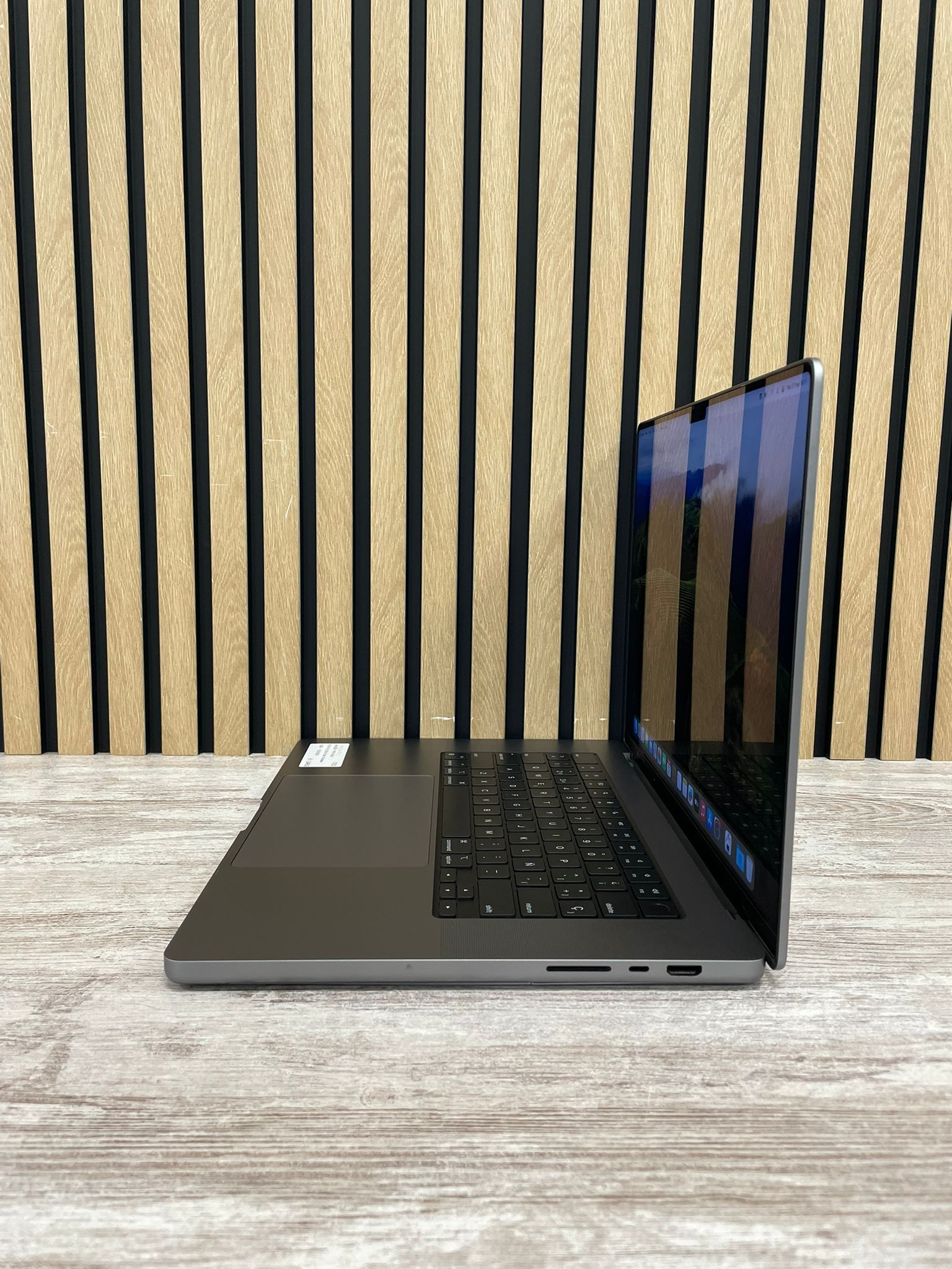 MacBook Pro 16" 2021 M1 PRO 32GB 512GB SSD