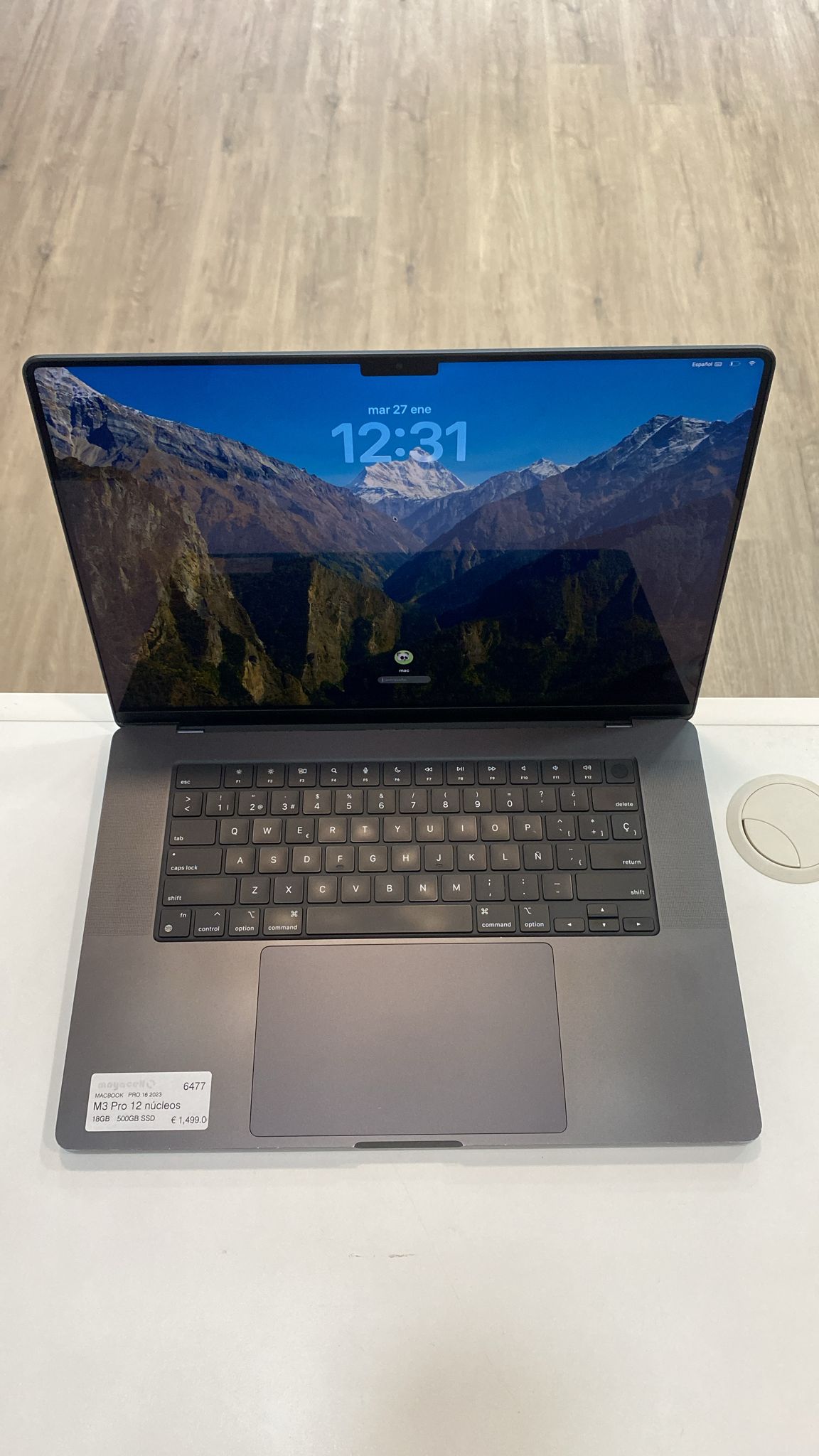 MacBook Pro 16" M3 PRO 18GB 512GB SSD