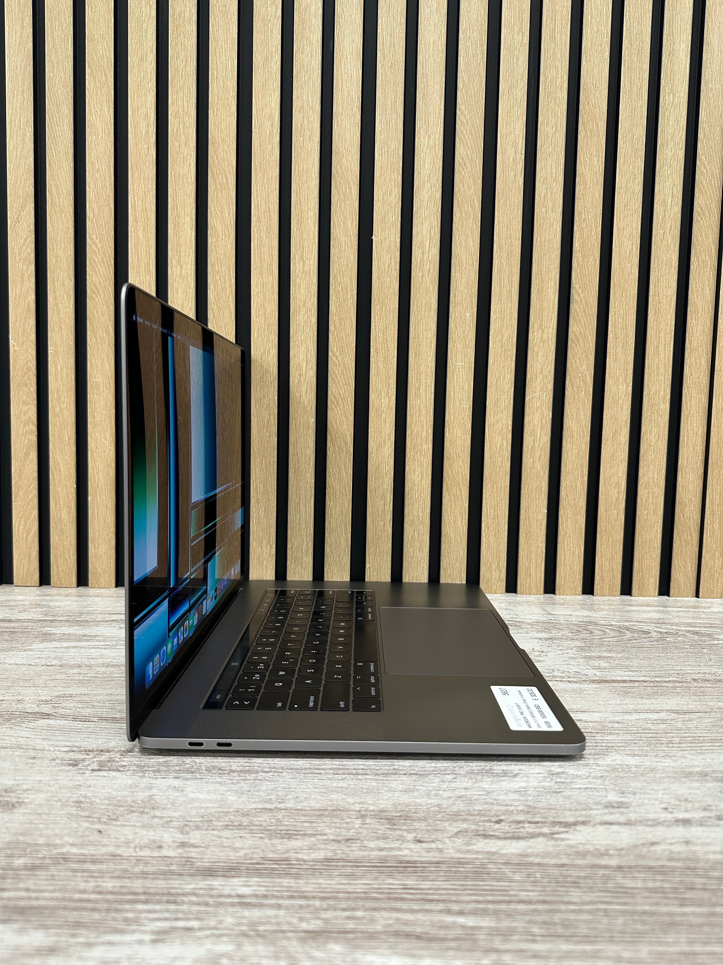 MacBook PRO 15 2017 Core i7 16GB 500GB SSD