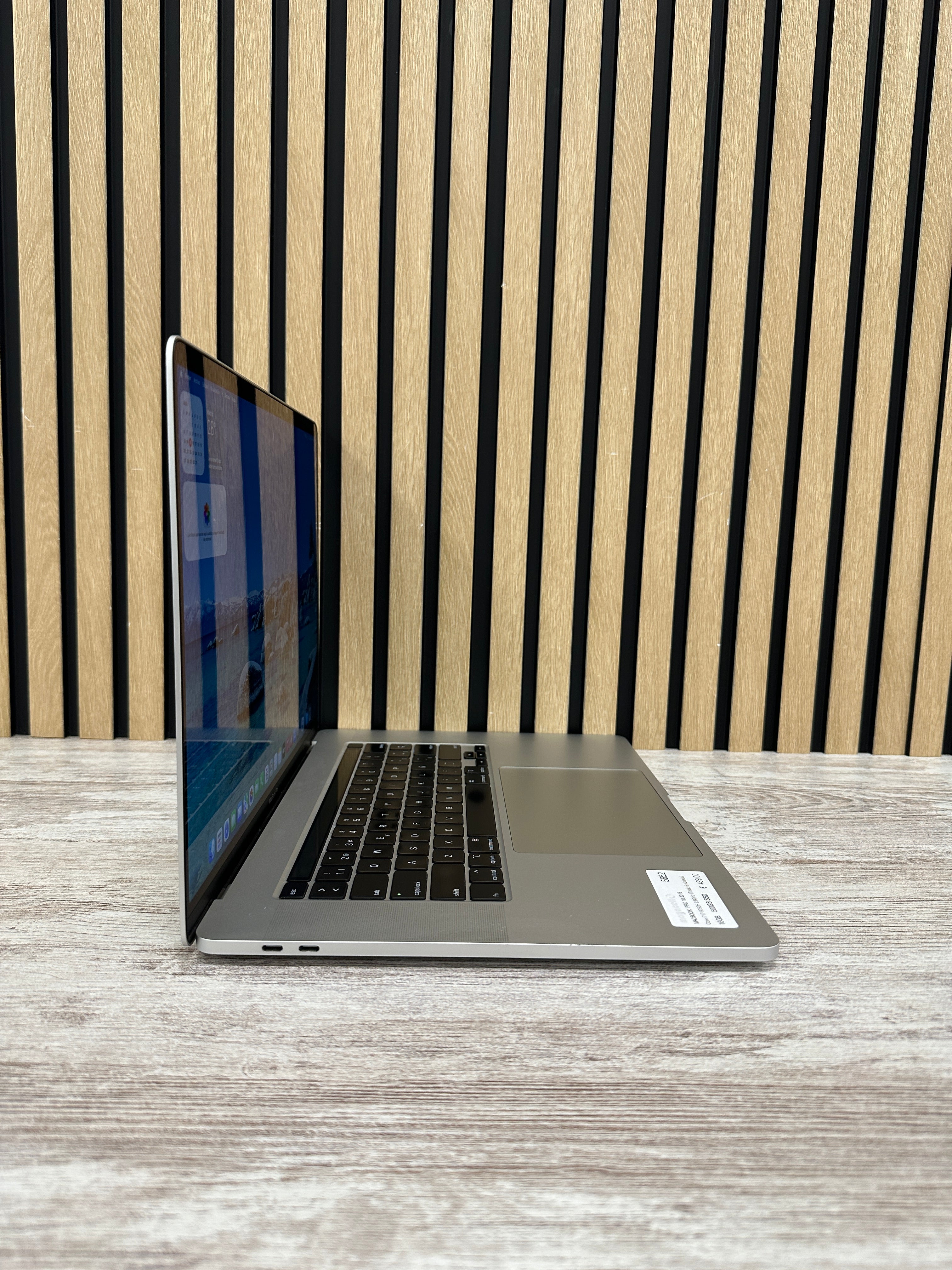MacBook PRO 16 2019 Core i7 16GB 500GB SSD