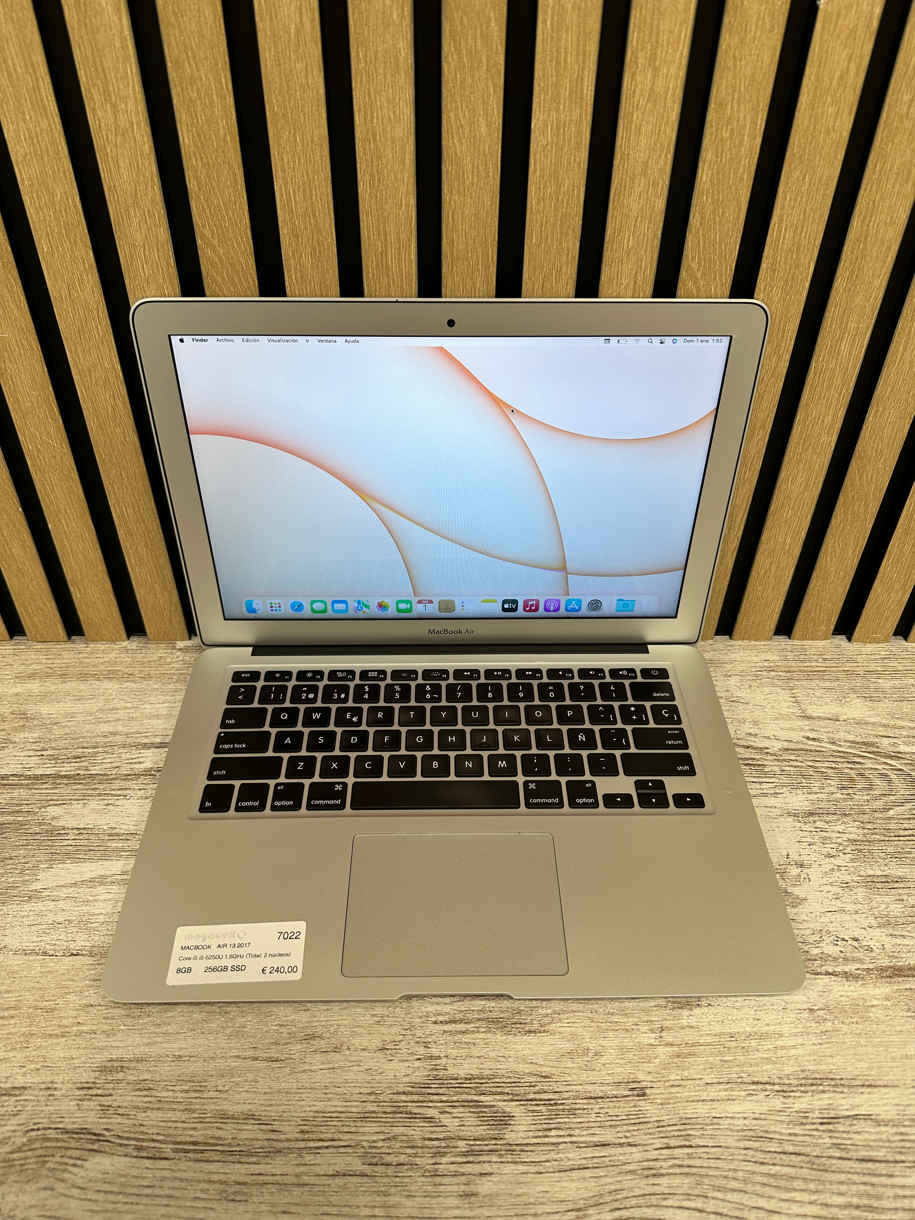 MacBook Air 13" 2017 i7 8GB 256GB SSD - Moyacell