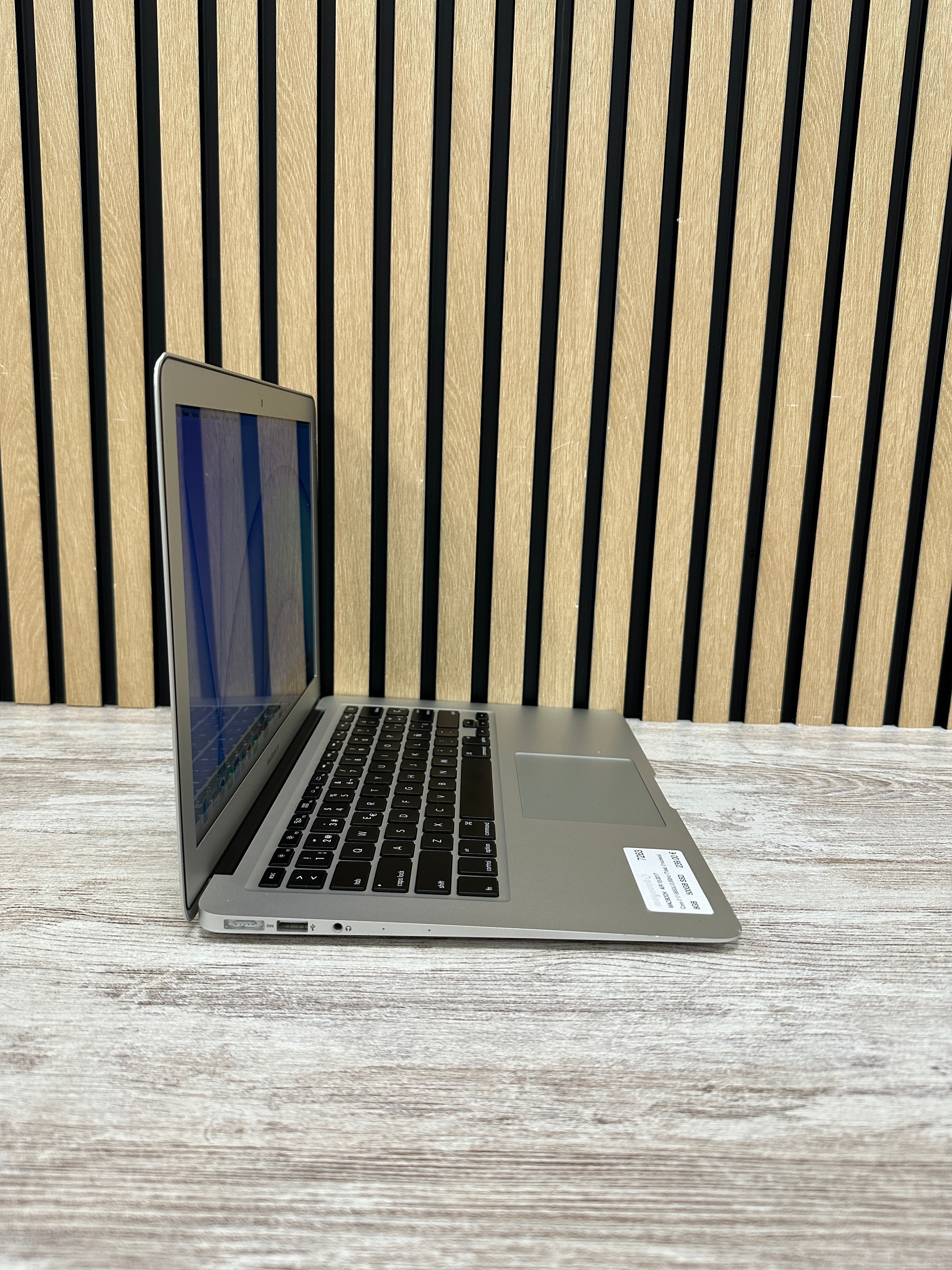 MacBook Air 13" 2017 i7 8GB 500GB SSD