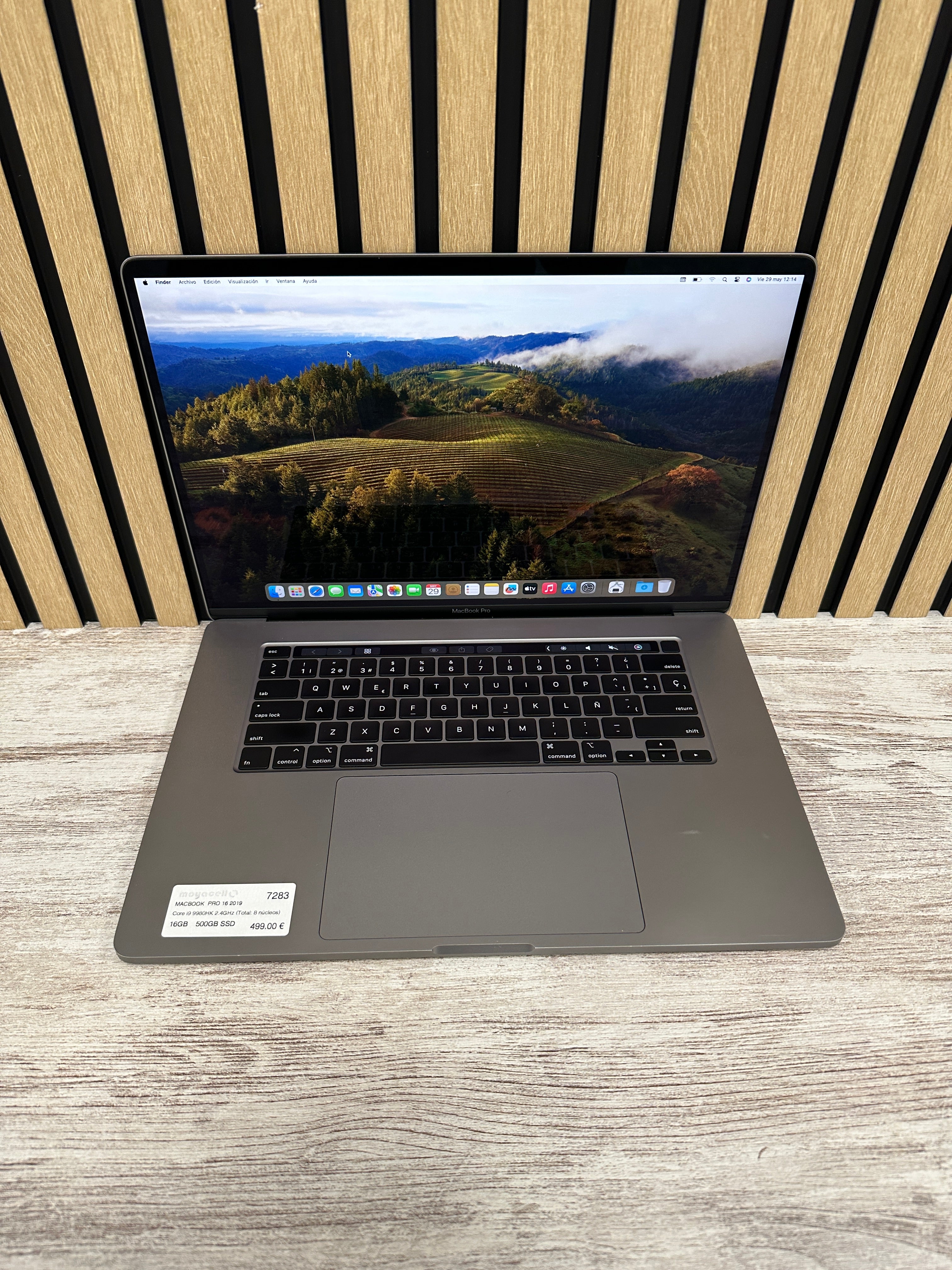 PRO 16 2019 Core i9 9980HK 2.4GHz (Total: 8 núcleos) 16GB 500GB SSD