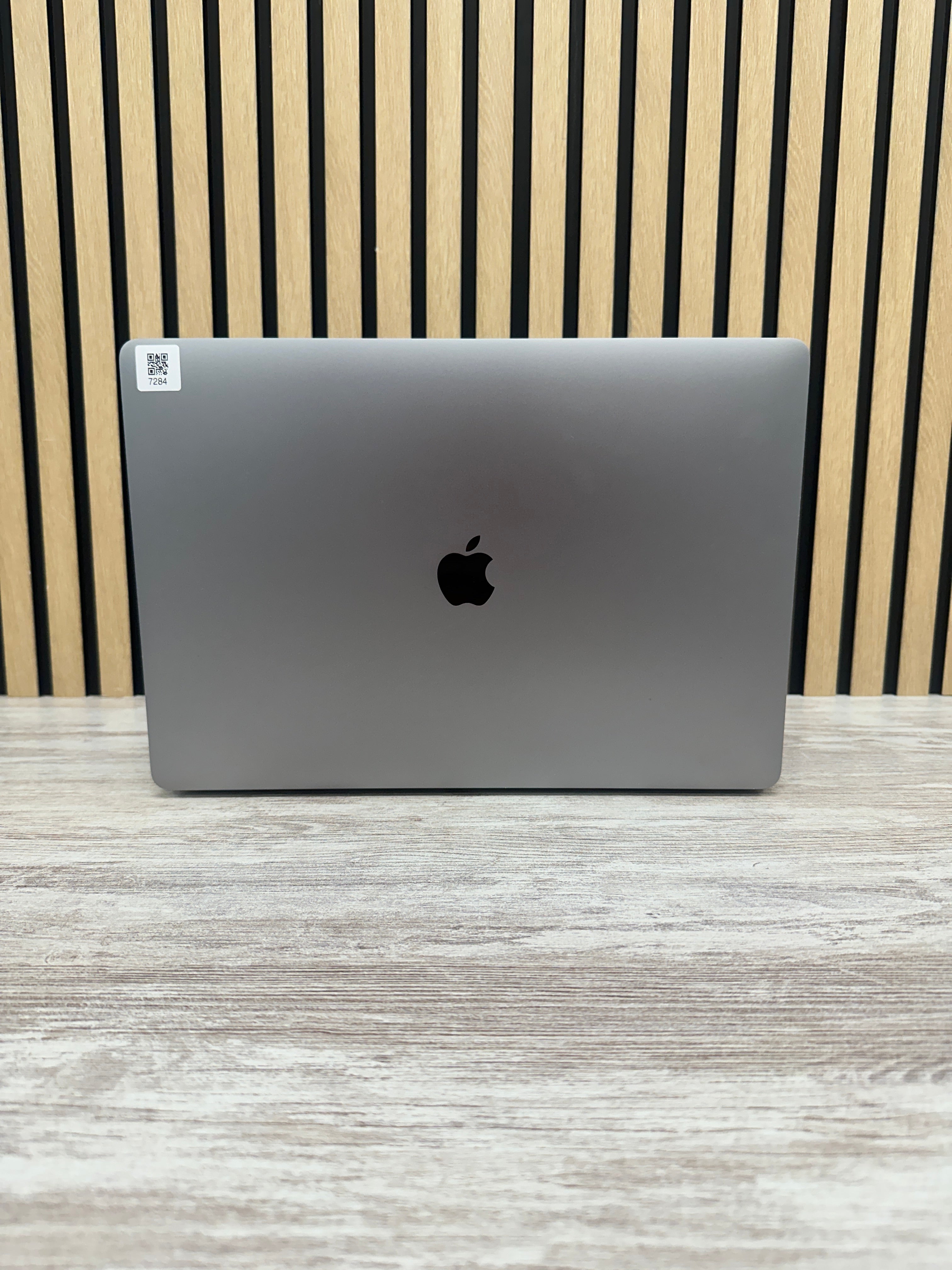PRO 16 2019 Core i7 i7-9750H 2.6GHz (Total: 6 núcleos) 32GB 1TB SSD
