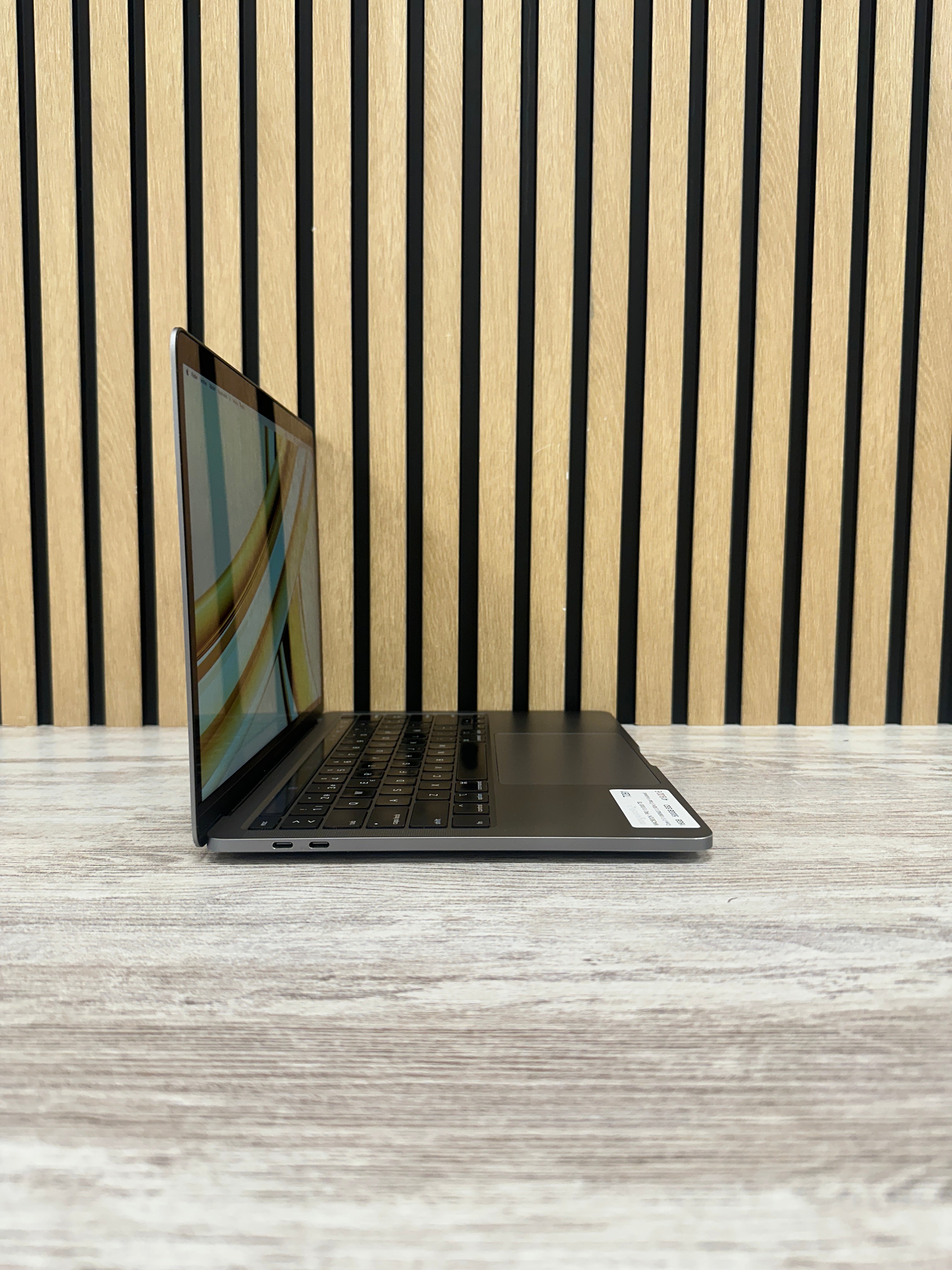 PRO 13 2020 TB Core i7 i7-1068NG7 2.3GHz (Total: 4 núcleos) 16GB 500GB SSD
