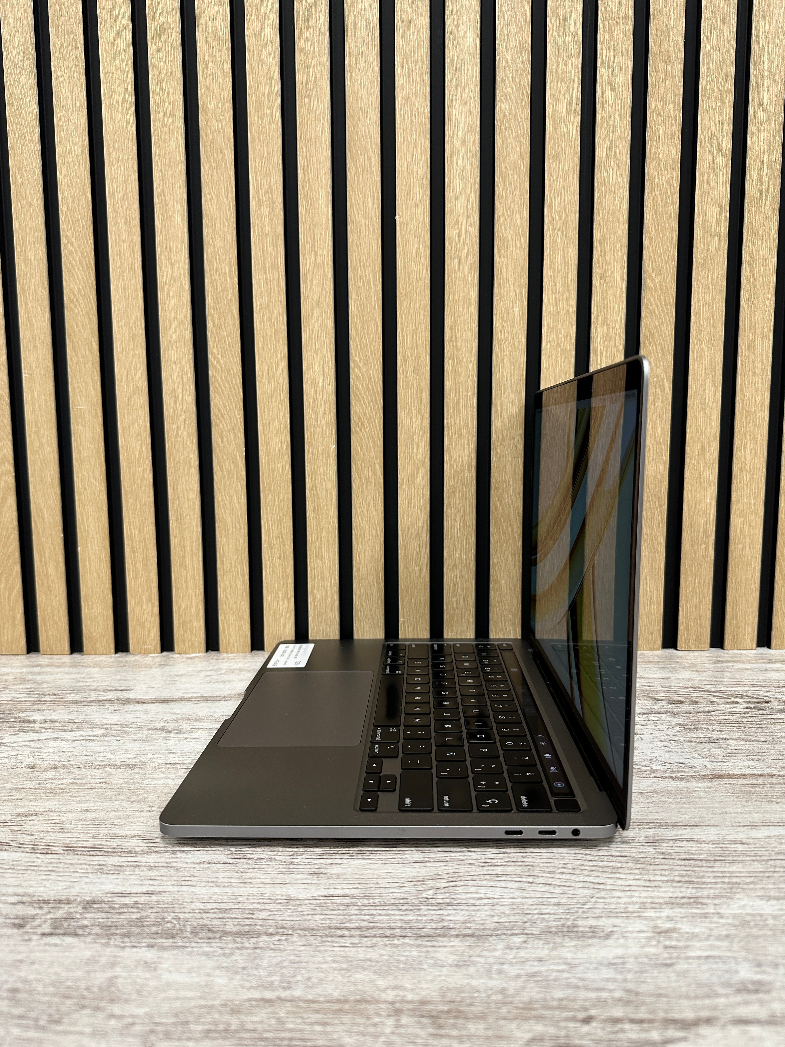 PRO 13 2020 TB Core i7 i7-1068NG7 2.3GHz (Total: 4 núcleos) 16GB 500GB SSD