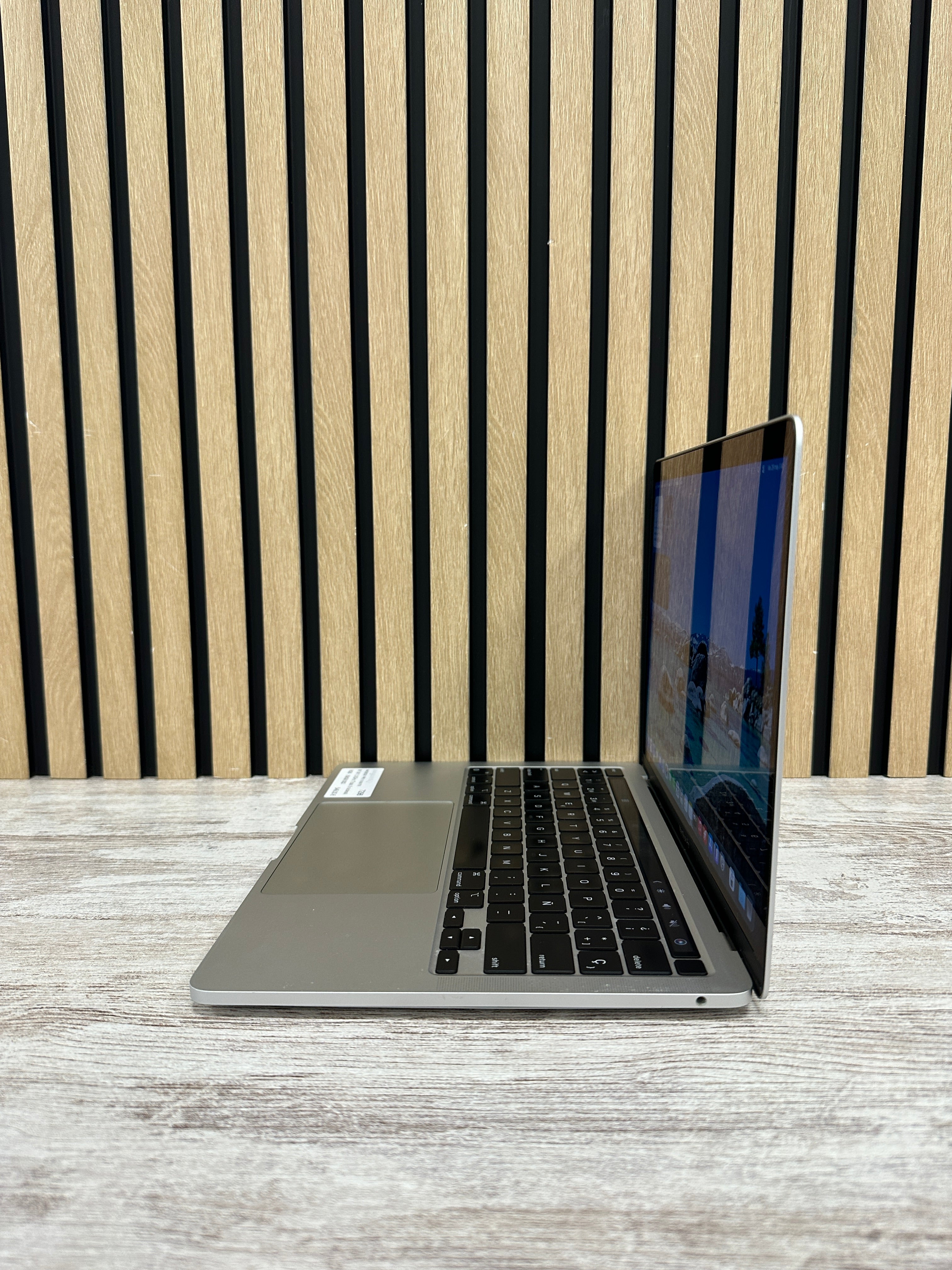 PRO 13 2020 TB M1 M1 3.2GHz (Total: 8 núcleos) 16GB 256GB SSD