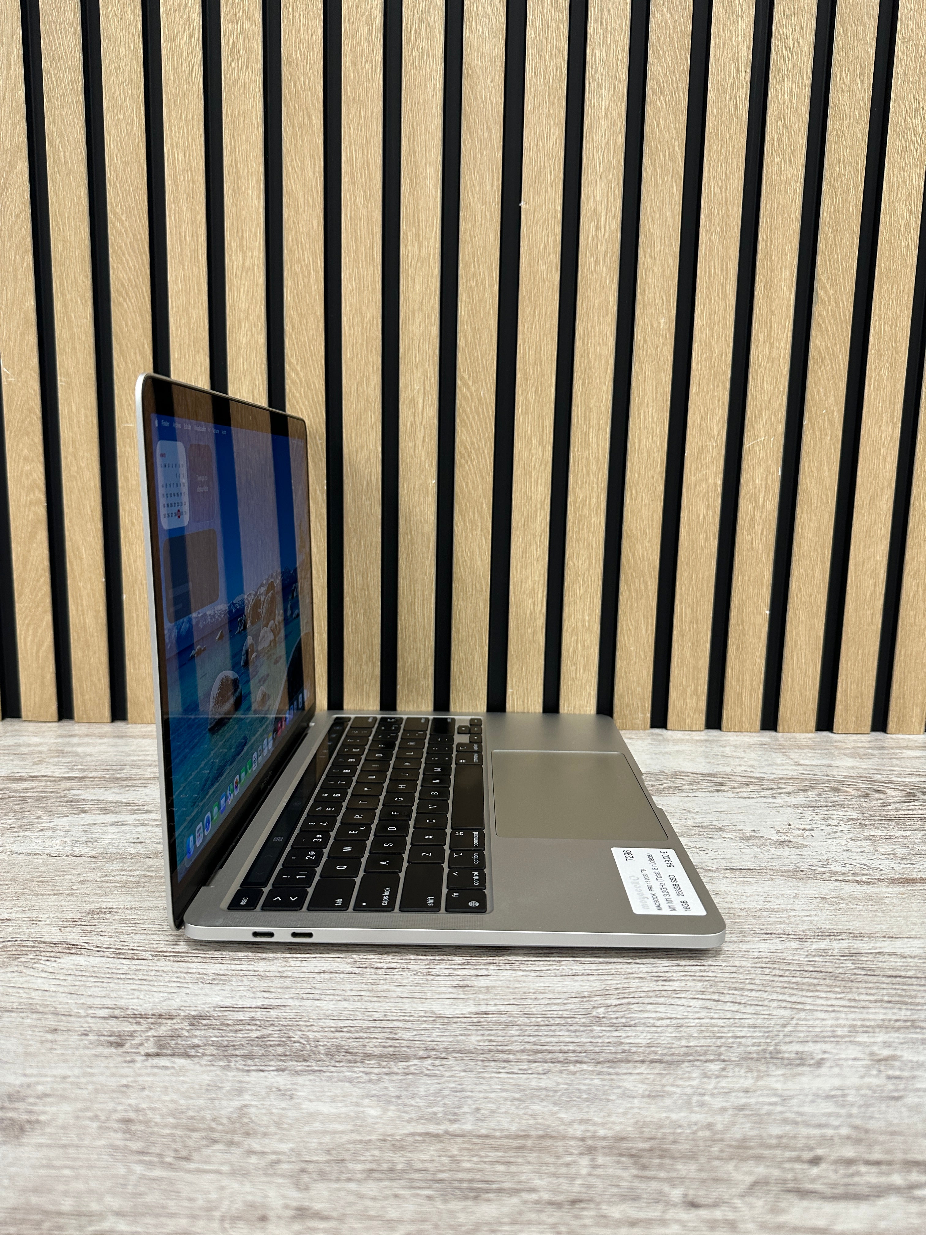 PRO 13 2020 TB M1 M1 3.2GHz (Total: 8 núcleos) 16GB 256GB SSD