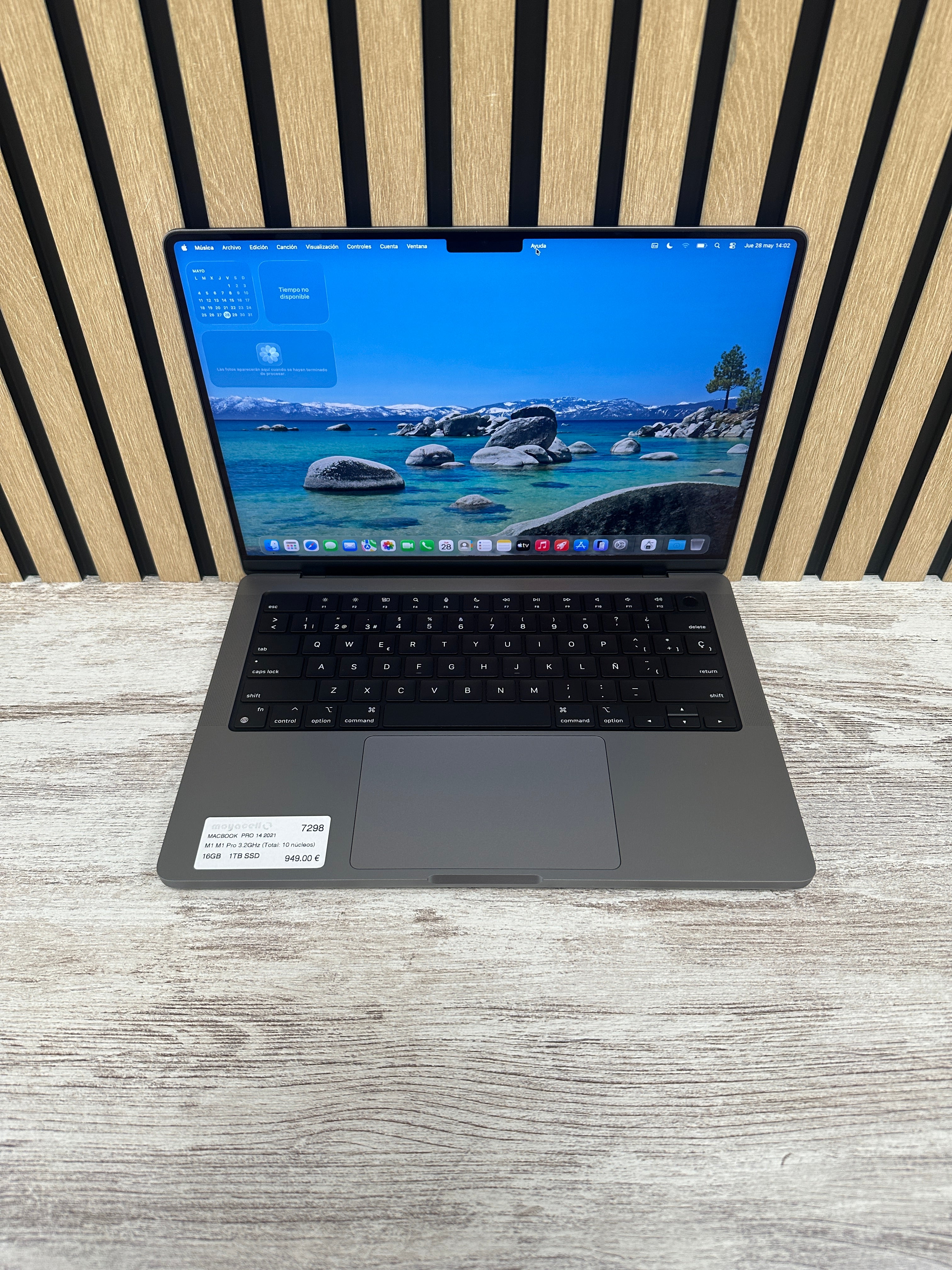 PRO 14 2021 M1 M1 Pro 3.2GHz (Total: 10 núcleos) 16GB 1TB SSD