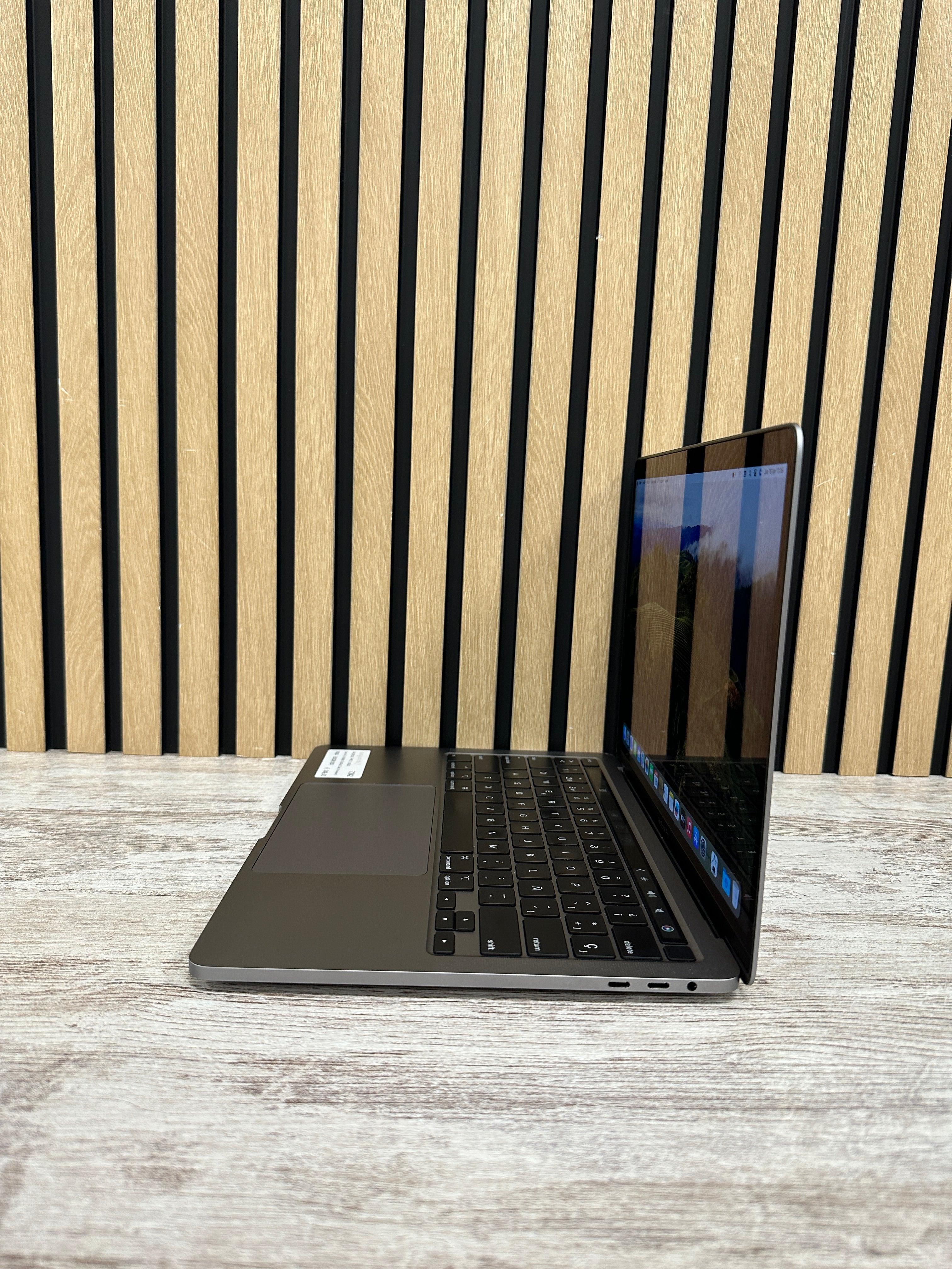 PRO 13 2020 Core i5 i5-1038NG7 2.0GHz (Total: 4 núcleos) 16GB 500GB SSD