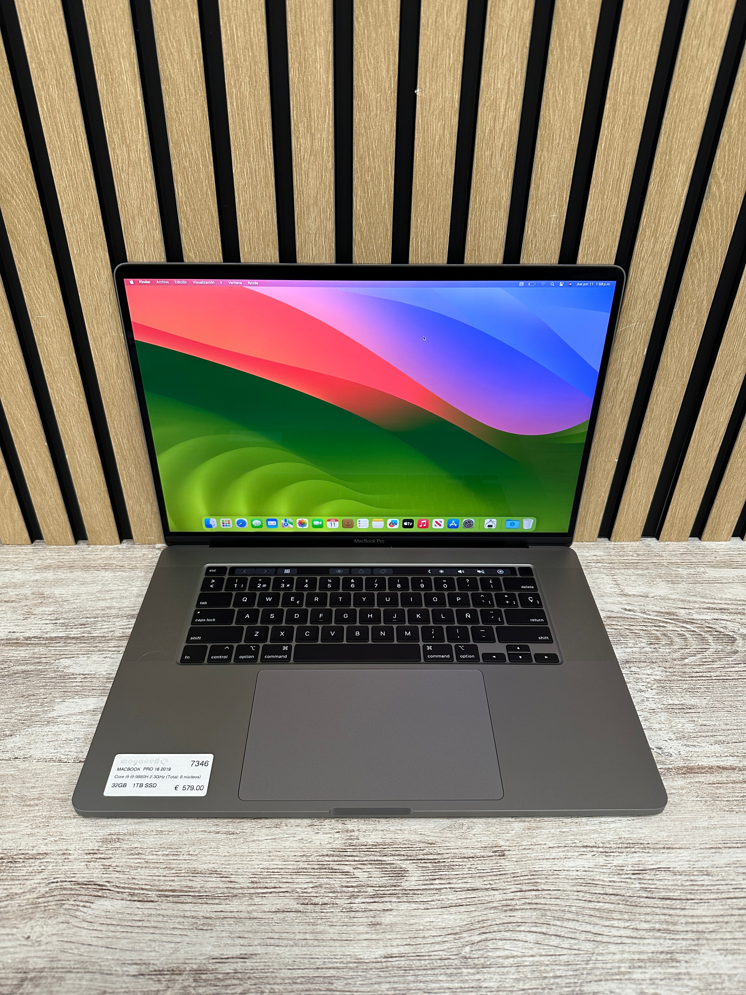 PRO 16 2019 Core i9 i9-9880H 2.3GHz (Total: 8 núcleos) 32GB 1TB SSD