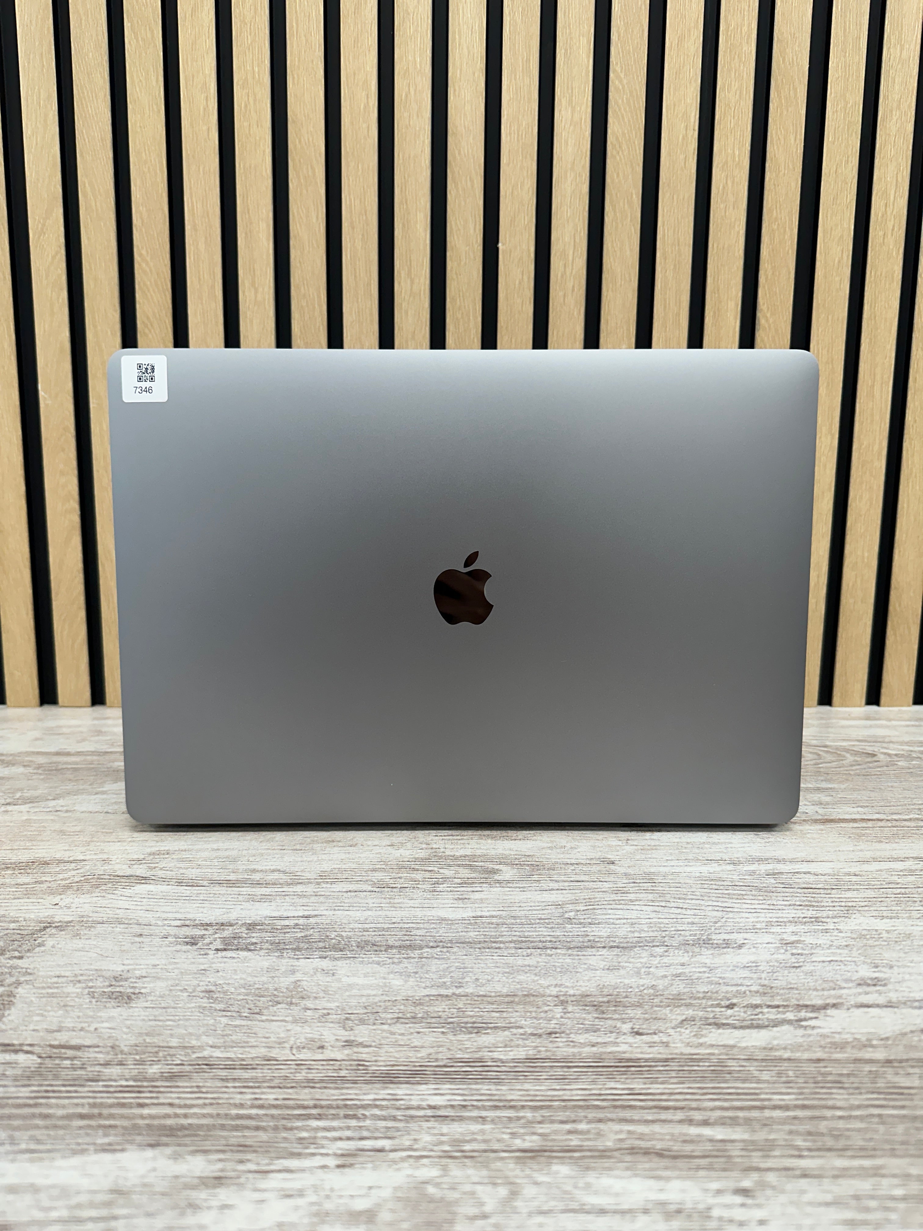 PRO 16 2019 Core i9 i9-9880H 2.3GHz (Total: 8 núcleos) 32GB 1TB SSD