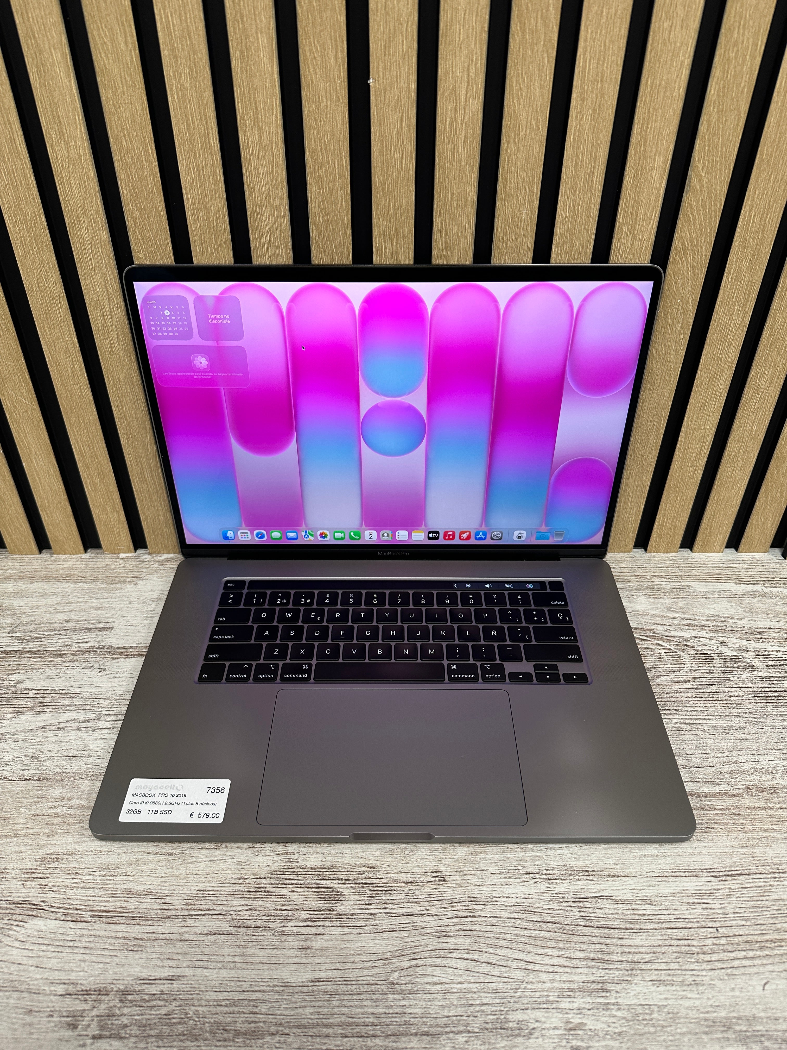 PRO 16 2019 Core i9 i9-9880H 2.3GHz (Total: 8 núcleos) 32GB 1TB SSD