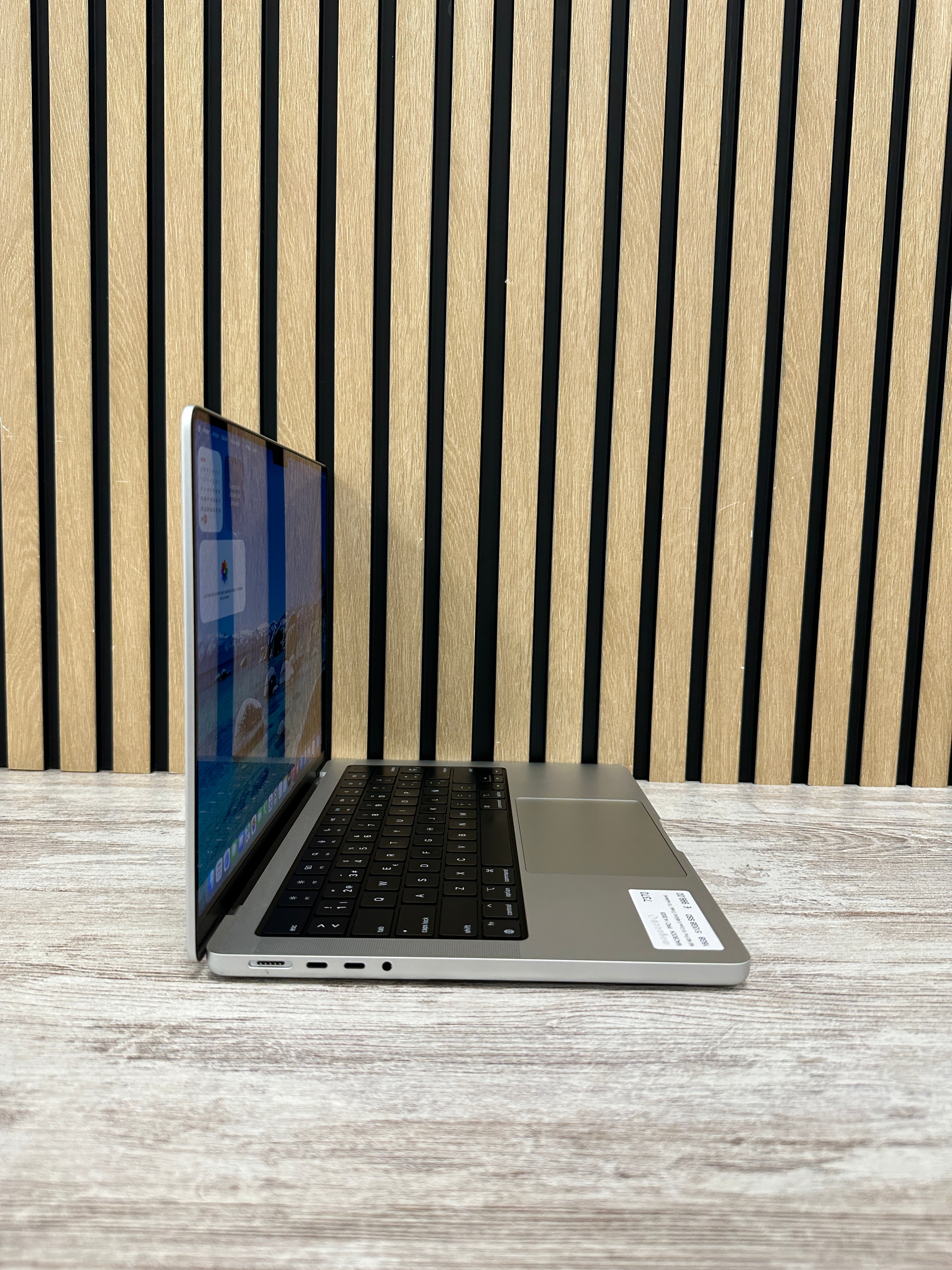 PRO 14 2023 M2 M2 Pro 10 Core 3.48GHz (Total: 10 núcleos) 16GB 512GB SSD