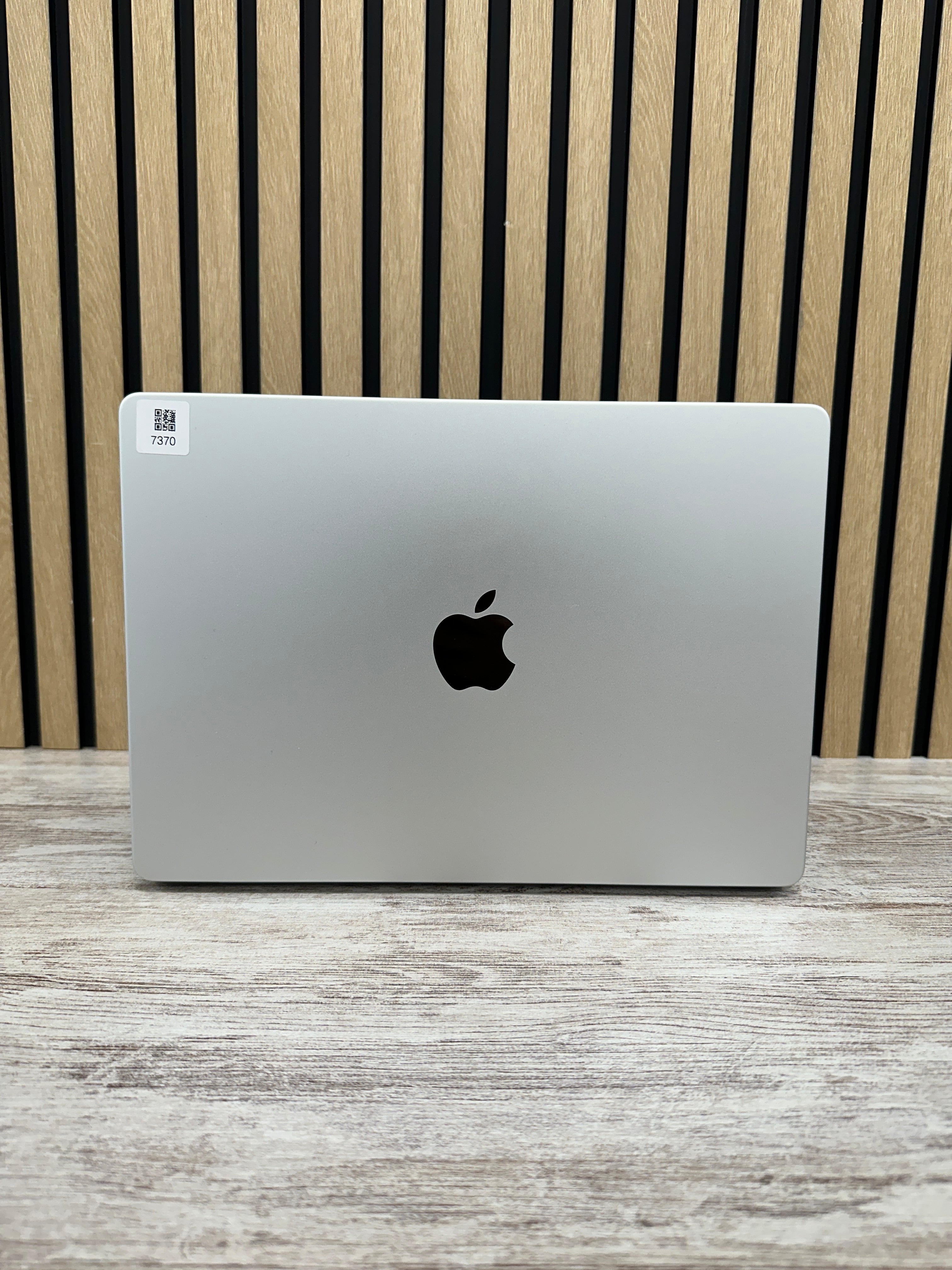 PRO 14 2023 M2 M2 Pro 10 Core 3.48GHz (Total: 10 núcleos) 16GB 512GB SSD