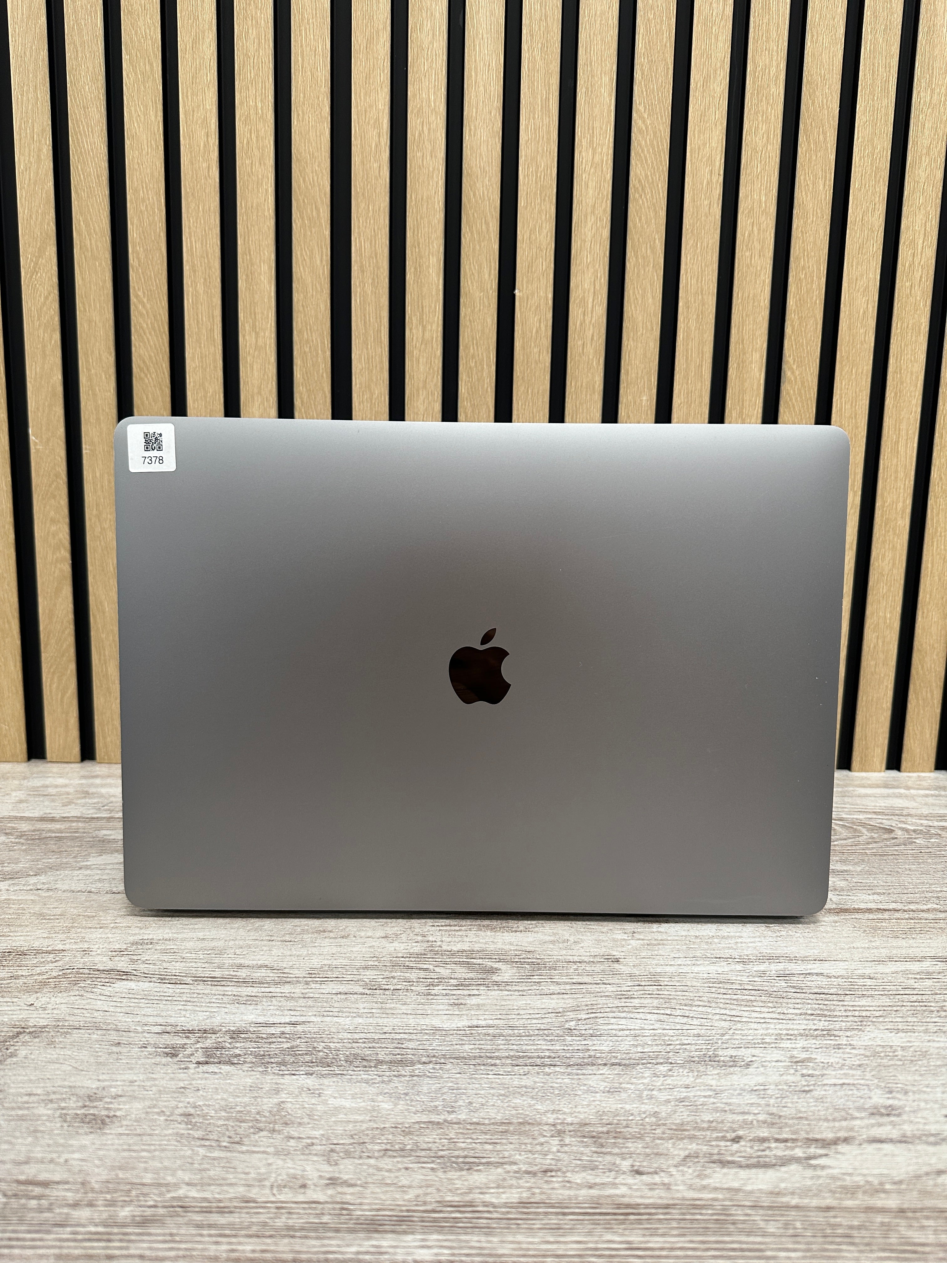 PRO 16 2019 Core i9 9980HK 2.4GHz (Total: 8 núcleos) 16GB 500GB SSD