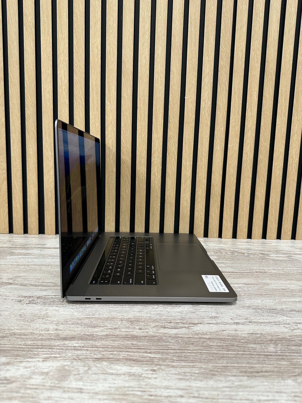 MacBook Pro 16" 2019 i9 16GB 500GB SSD