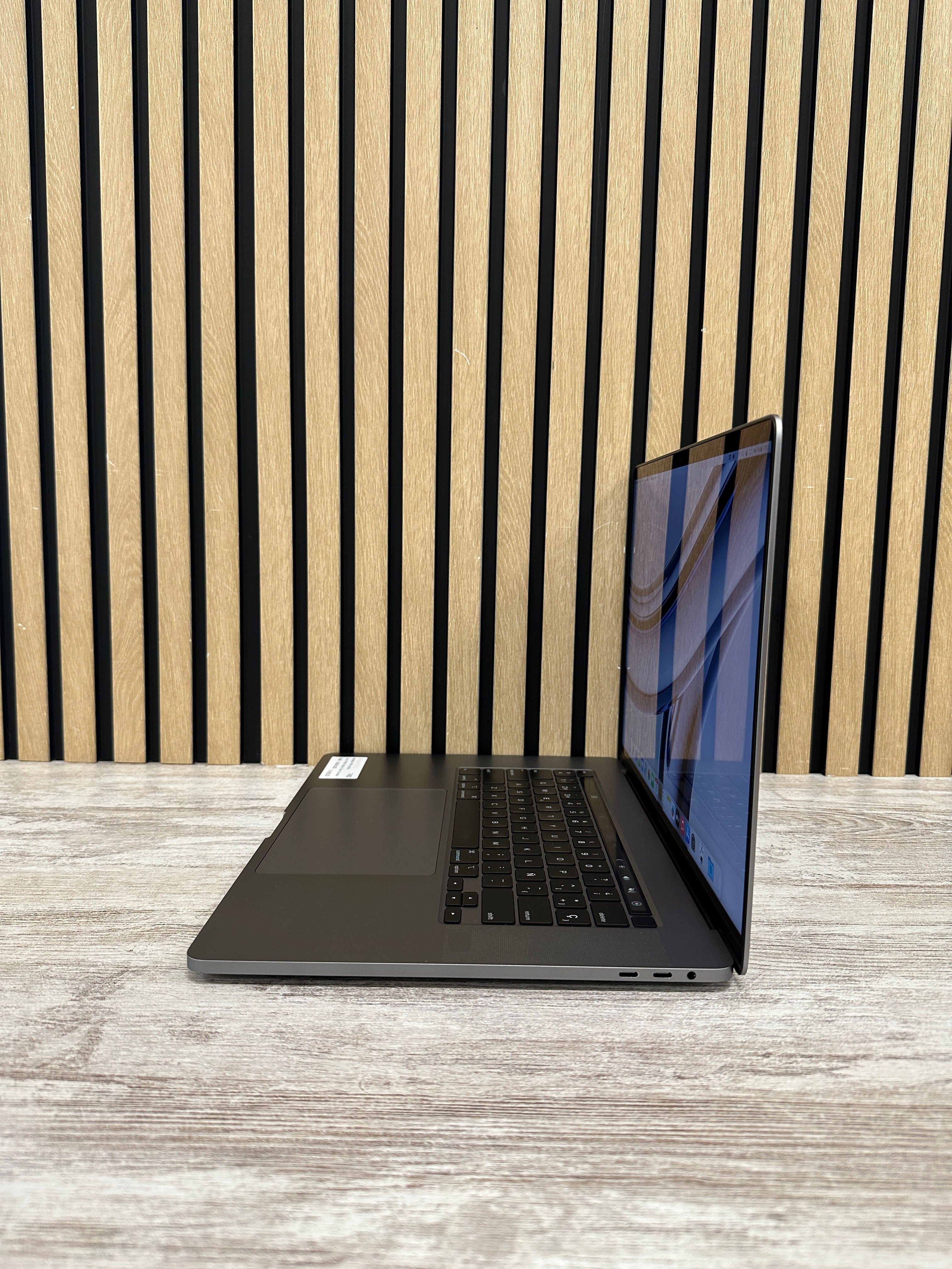 MacBook Pro 16" 2019 i7 16GB 500GB SSD