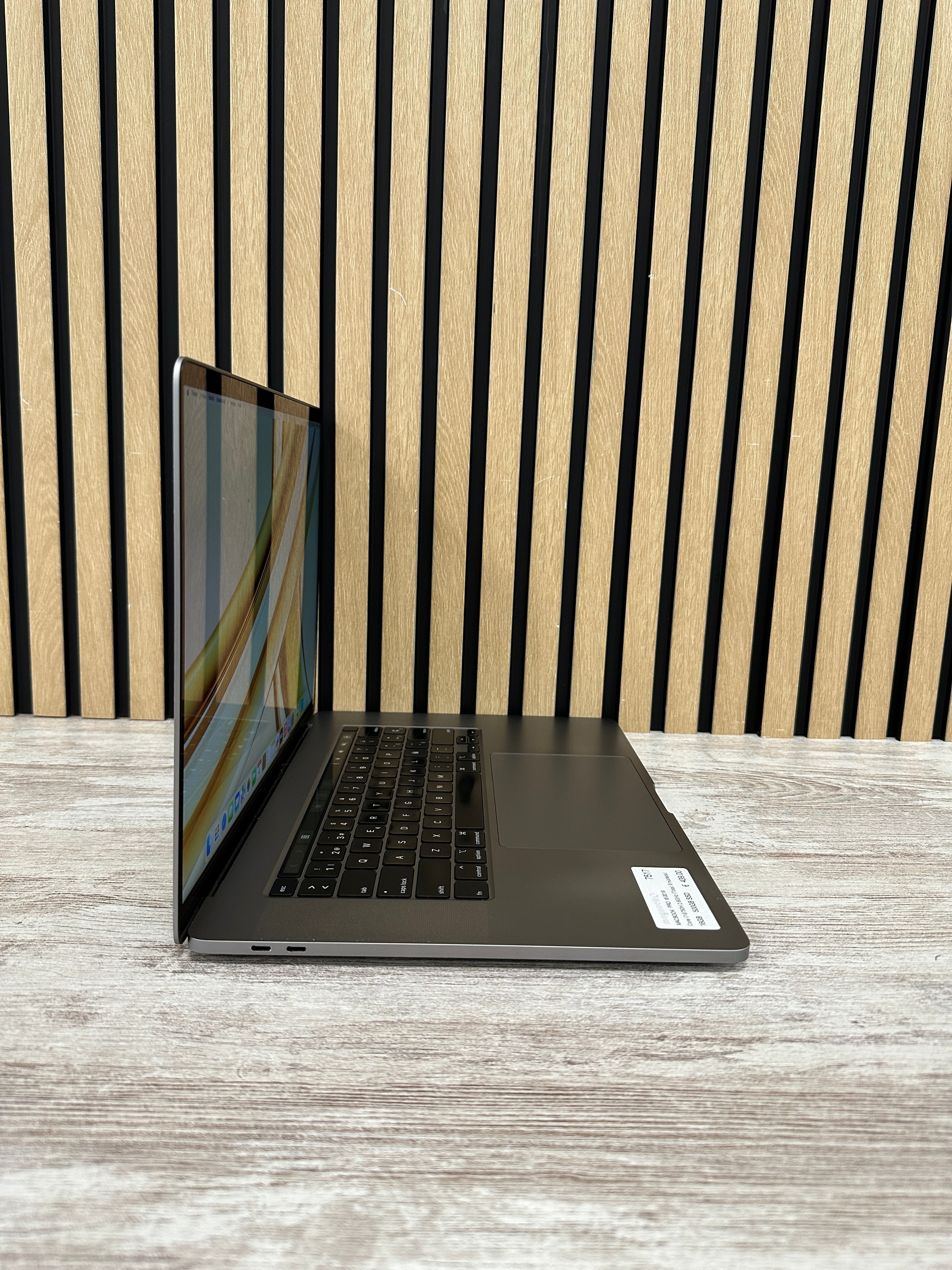 MacBook Pro 16" 2019 i7 16GB 500GB SSD