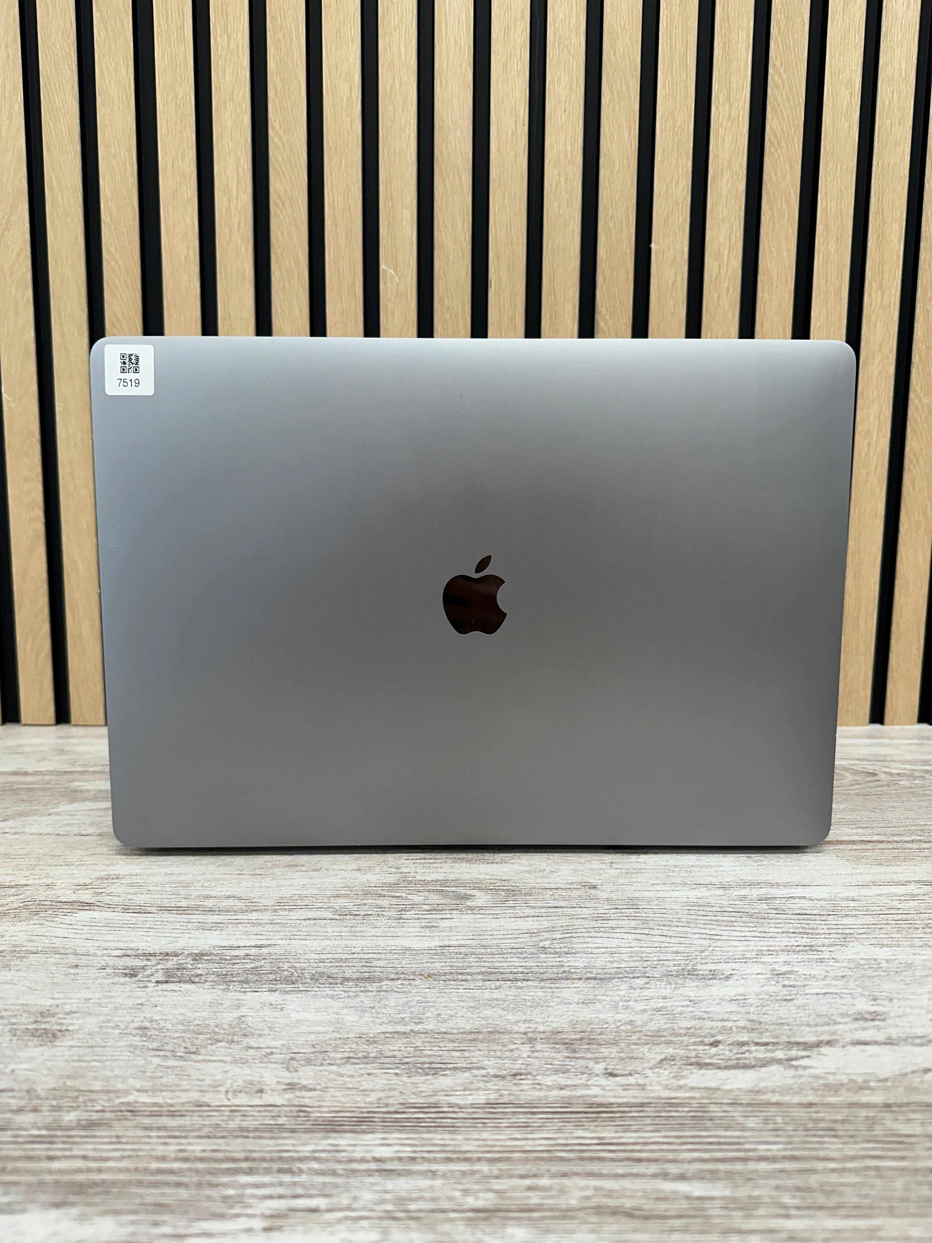 MacBook Pro 16" 2019 i7 16GB 500GB SSD