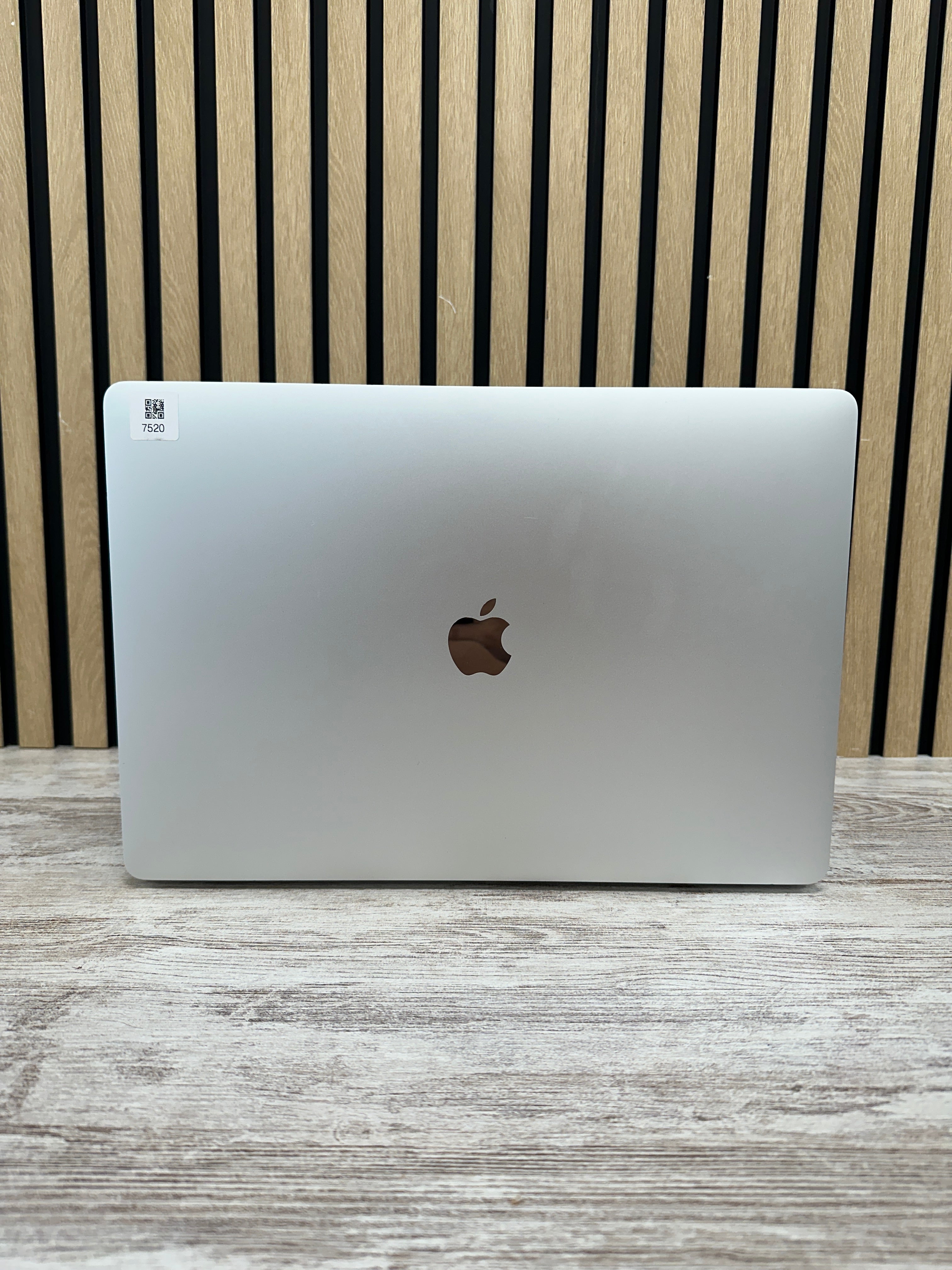 MacBook Pro 16" 2019 i7 16GB 500GB SSD